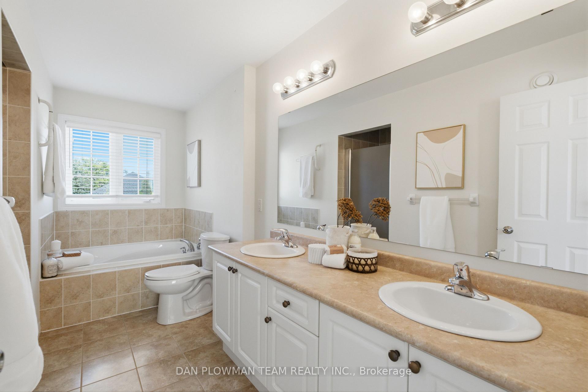 Photo 20 of 679 Oxbow Crescent, Oshawa, Eastdale — HOMEH