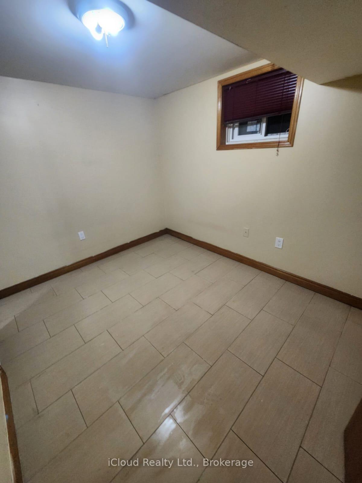 Photo 6 of 2631 Roblo Road, Mississauga, Erin Mills — HOMEH