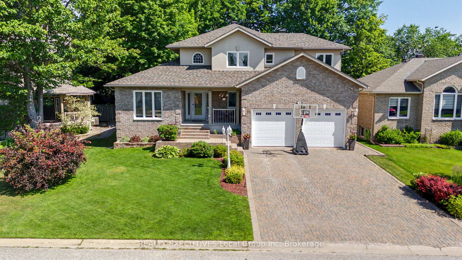Photo 1 of 16 Vermont Crescent, North Bay, Airport — HOMEH