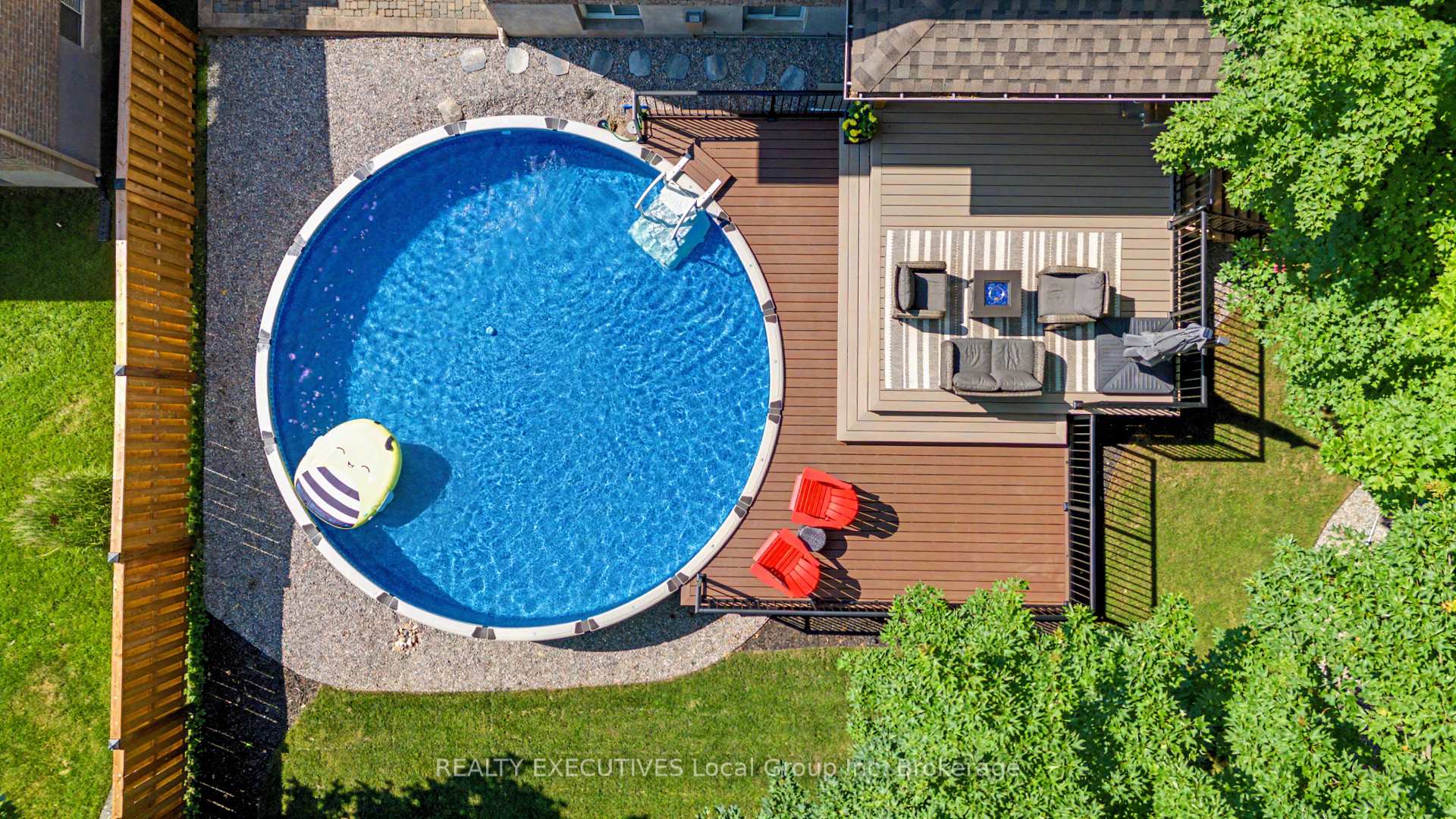 Photo 2 of 16 Vermont Crescent, North Bay, Airport — HOMEH