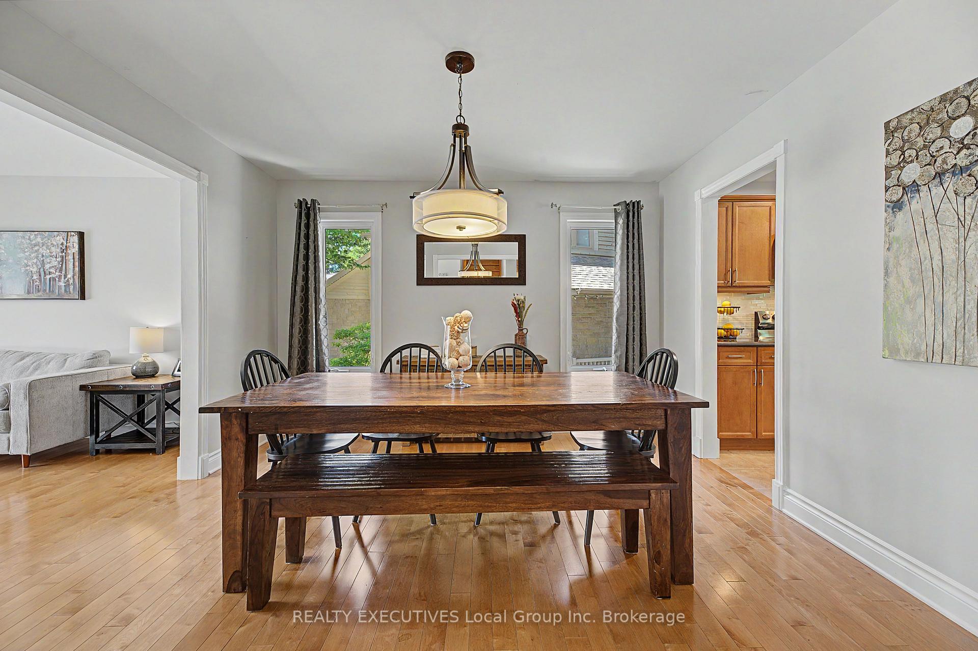 Photo 13 of 16 Vermont Crescent, North Bay, Airport — HOMEH