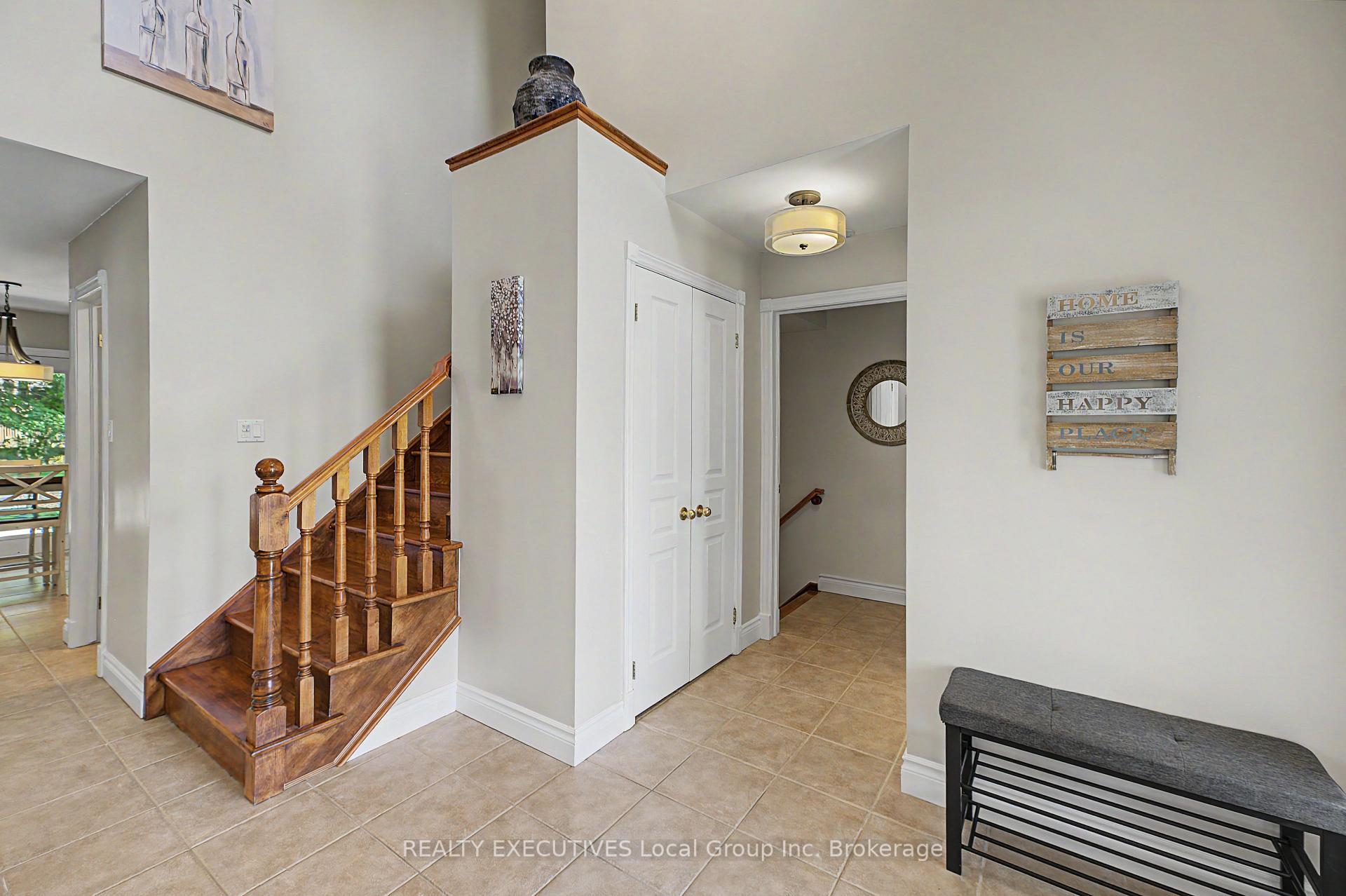 Photo 18 of 16 Vermont Crescent, North Bay, Airport — HOMEH