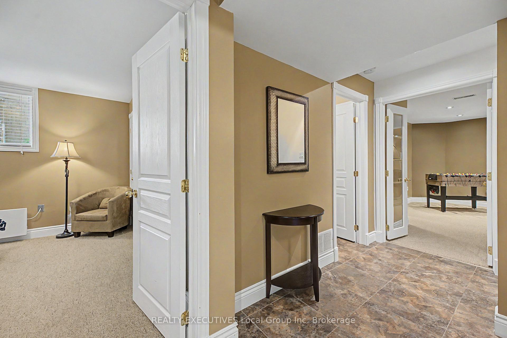 Photo 37 of 16 Vermont Crescent, North Bay, Airport — HOMEH