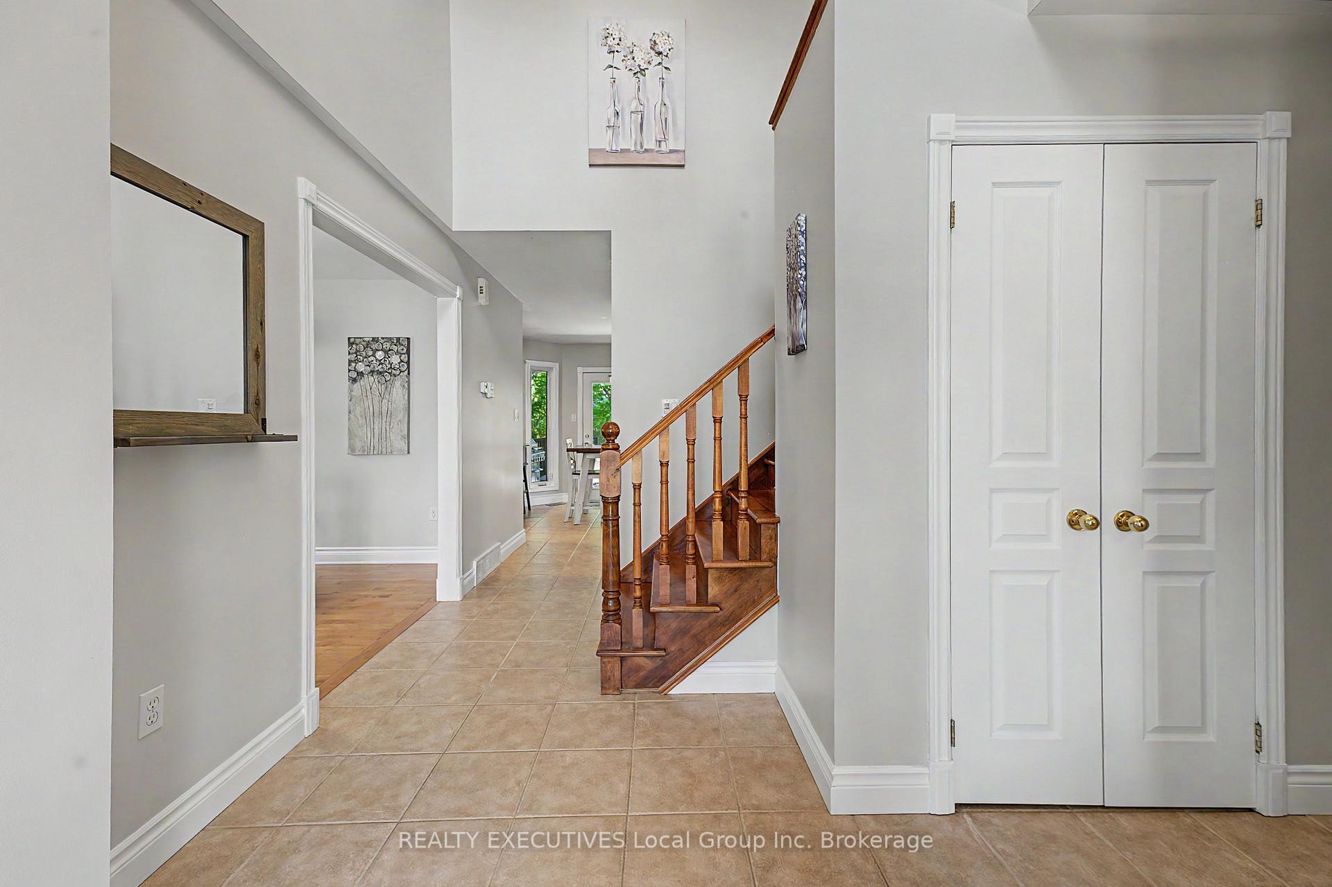 Photo 42 of 16 Vermont Crescent, North Bay, Airport — HOMEH