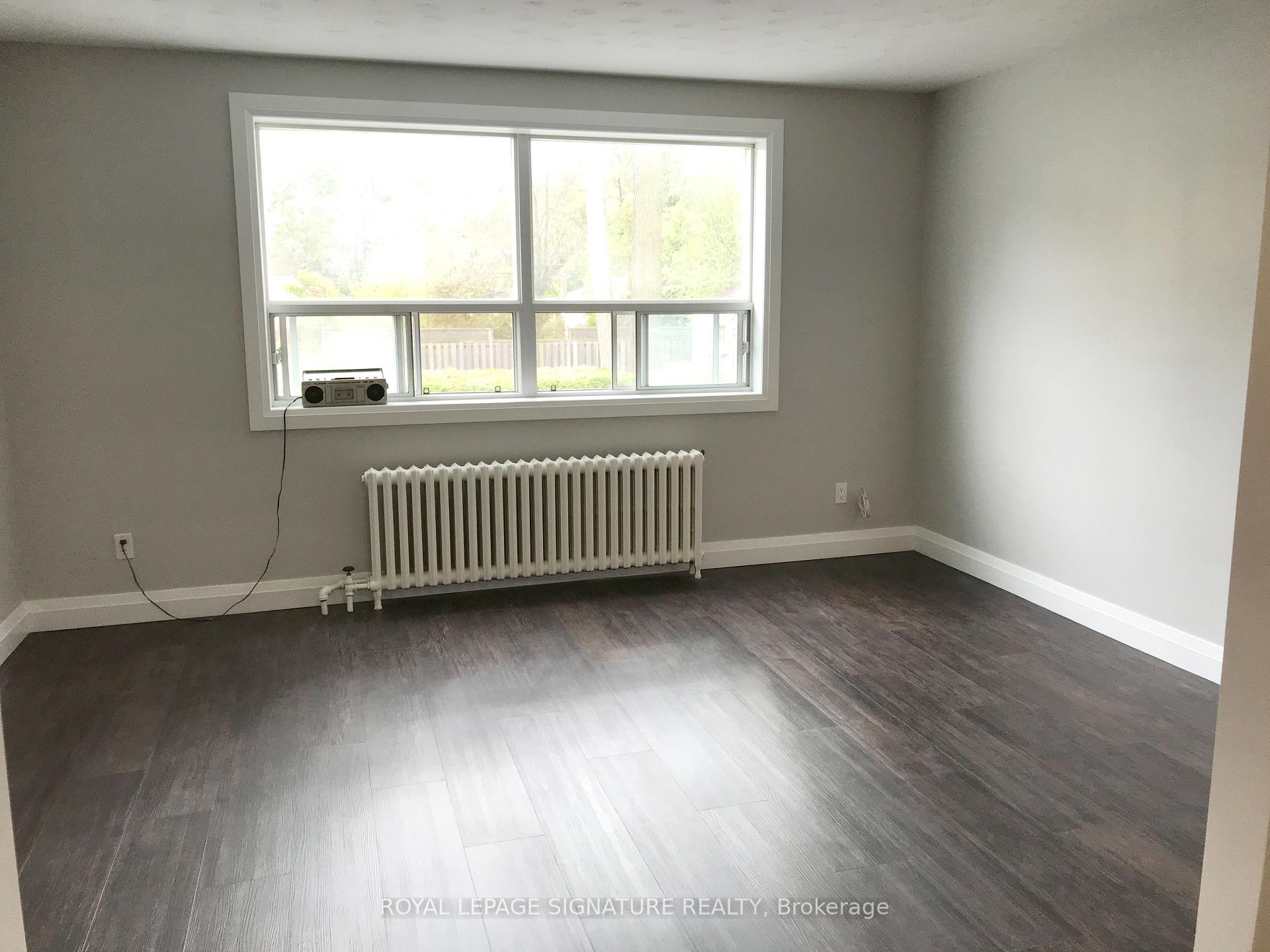 Photo 3 of Unit 1, 273 Lakeshore Road E, Mississauga, Port Credit — HOMEH