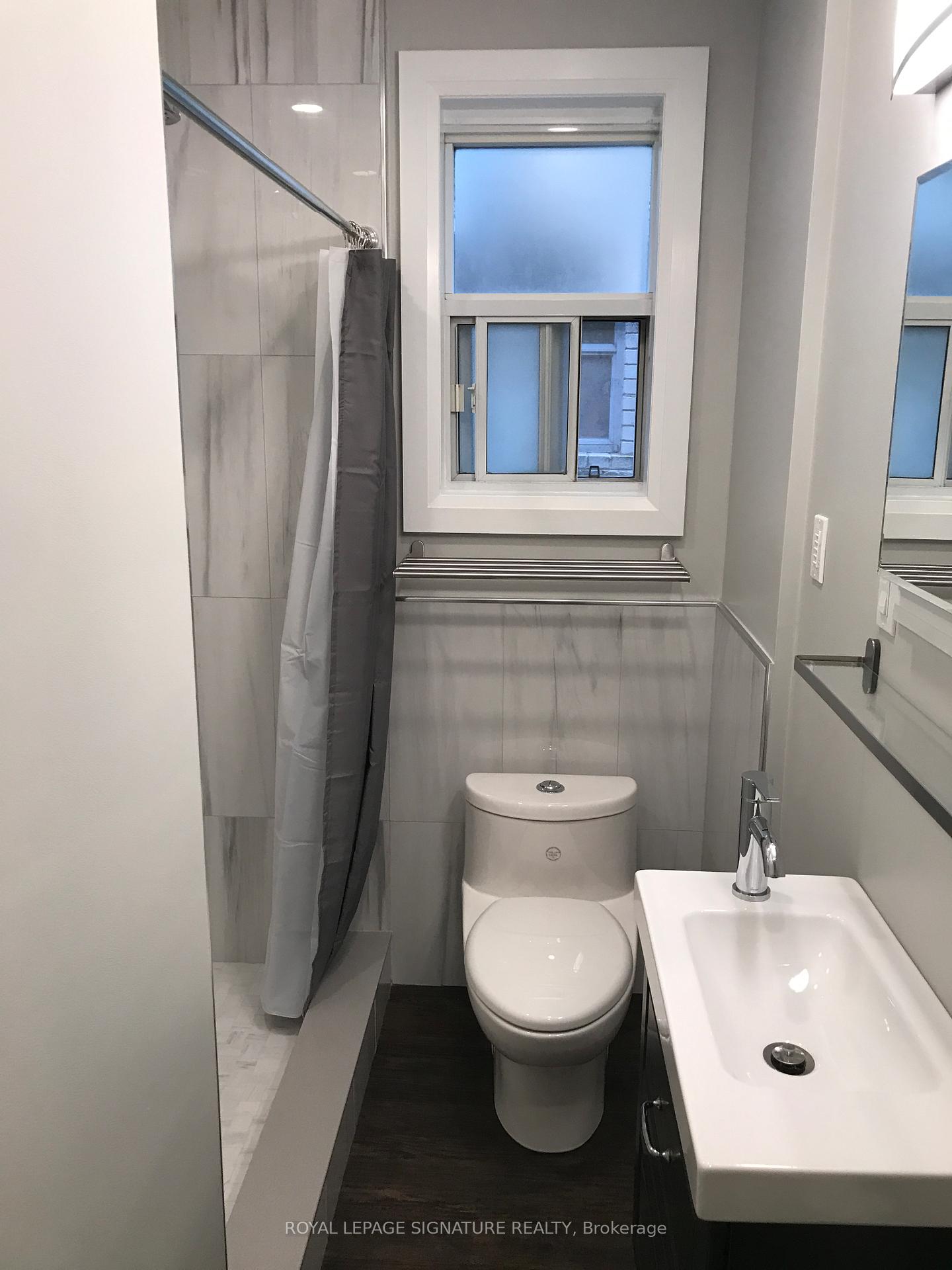 Photo 7 of Unit 1, 273 Lakeshore Road E, Mississauga, Port Credit — HOMEH