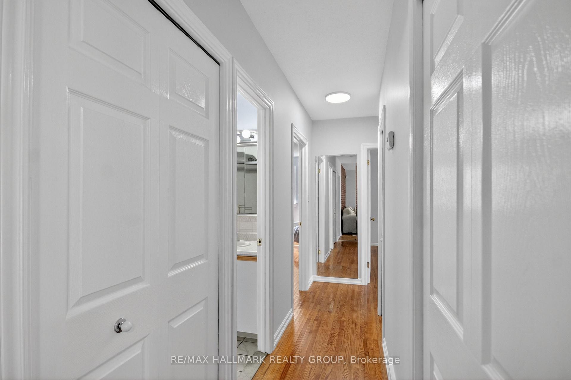 Photo 15 of 37 Parkwood Crescent, Ottawa, Blackburn Hamlet — HOMEH