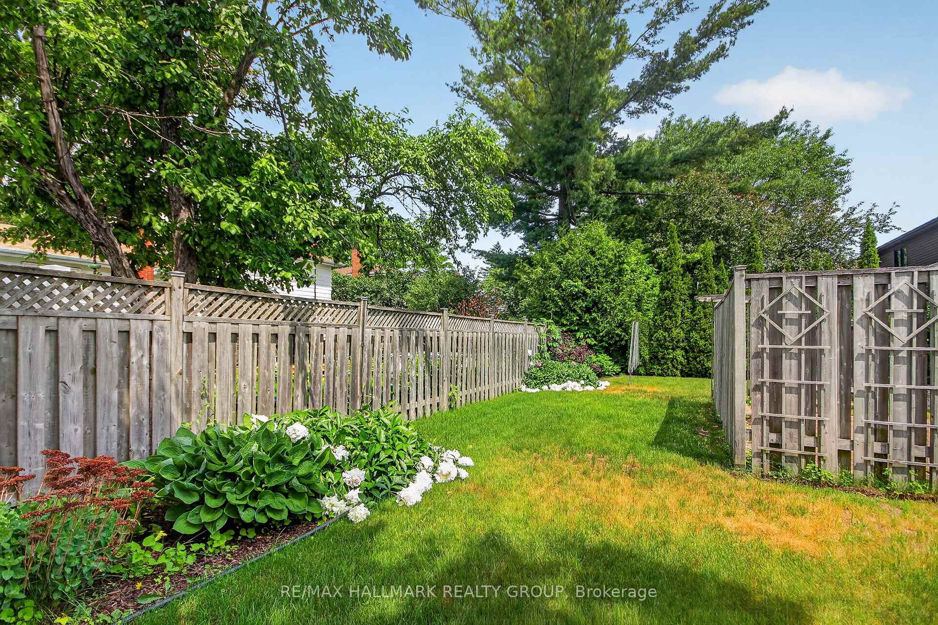 Photo 29 of 37 Parkwood Crescent, Ottawa, Blackburn Hamlet — HOMEH