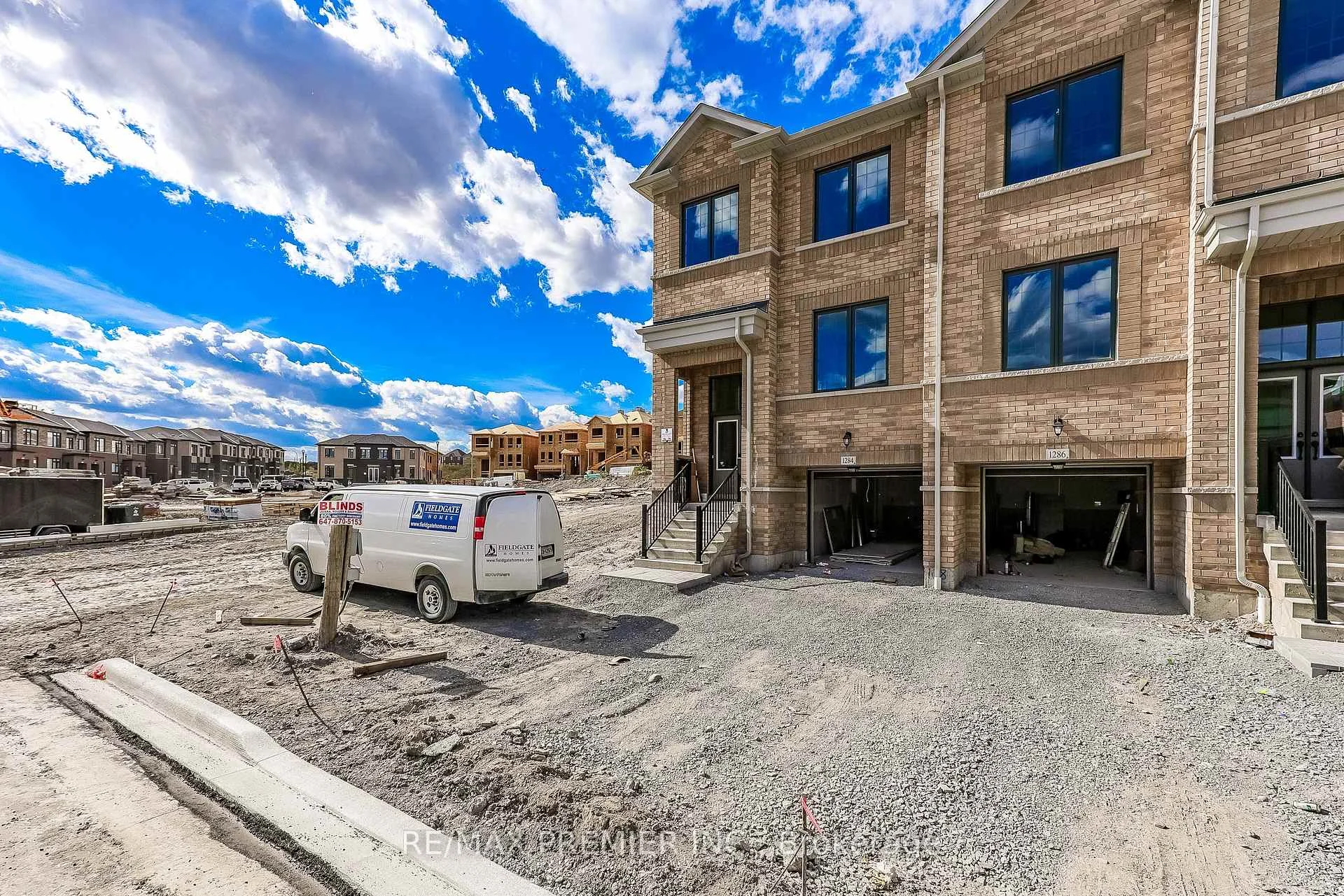 Photo 4 of 1284 Winding Woods Trail, Pickering, Rural Pickering — HOMEH