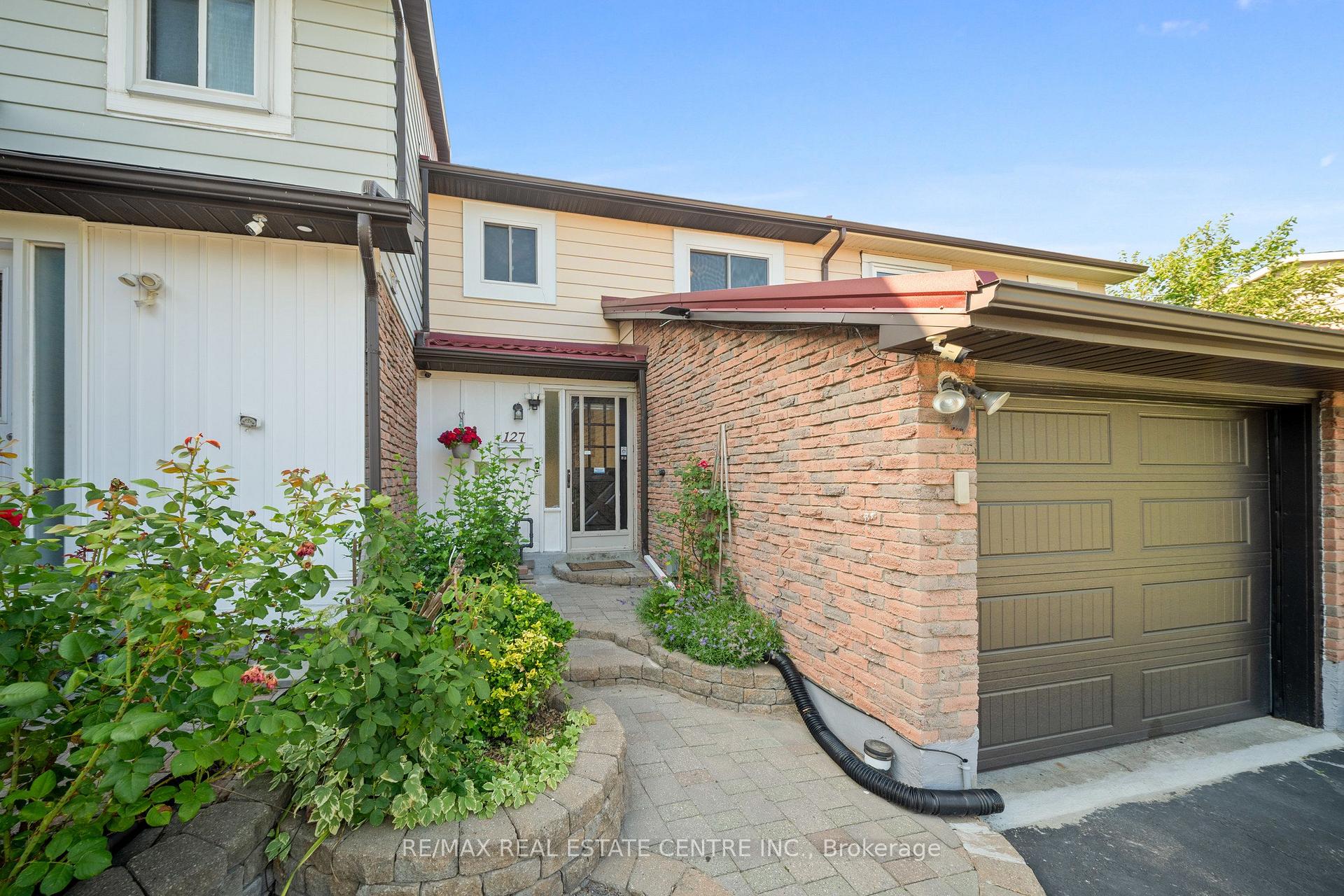 Photo 5 of 127 Lowry Square, Scarborough, Malvern — HOMEH