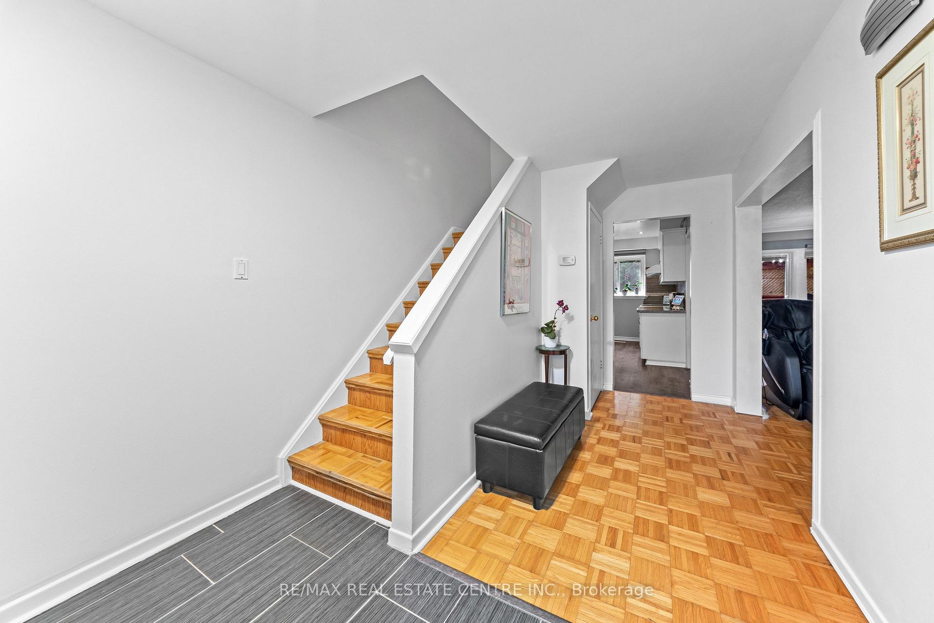 Photo 7 of 127 Lowry Square, Scarborough, Malvern — HOMEH