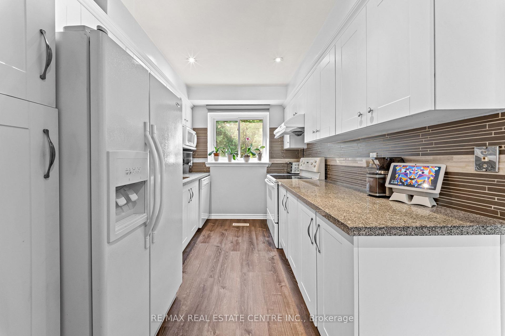 Photo 11 of 127 Lowry Square, Scarborough, Malvern — HOMEH