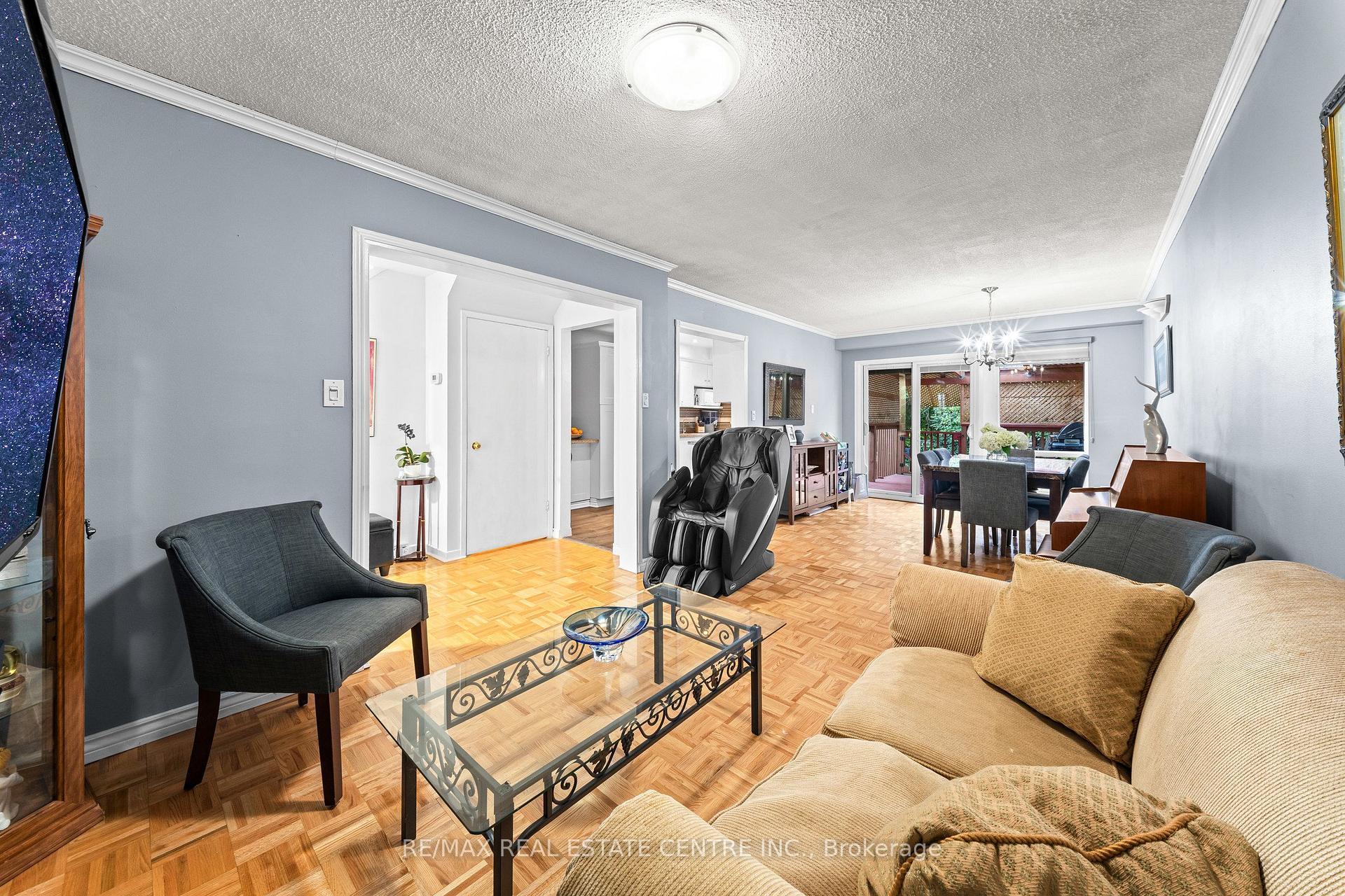 Photo 15 of 127 Lowry Square, Scarborough, Malvern — HOMEH