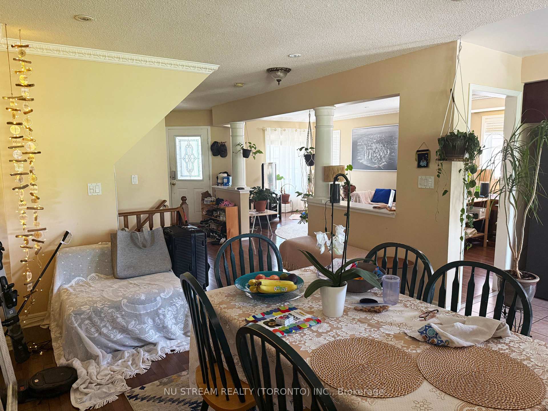 Photo 7 of 1081 Blueheron Boulevard, Mississauga, East Credit — HOMEH