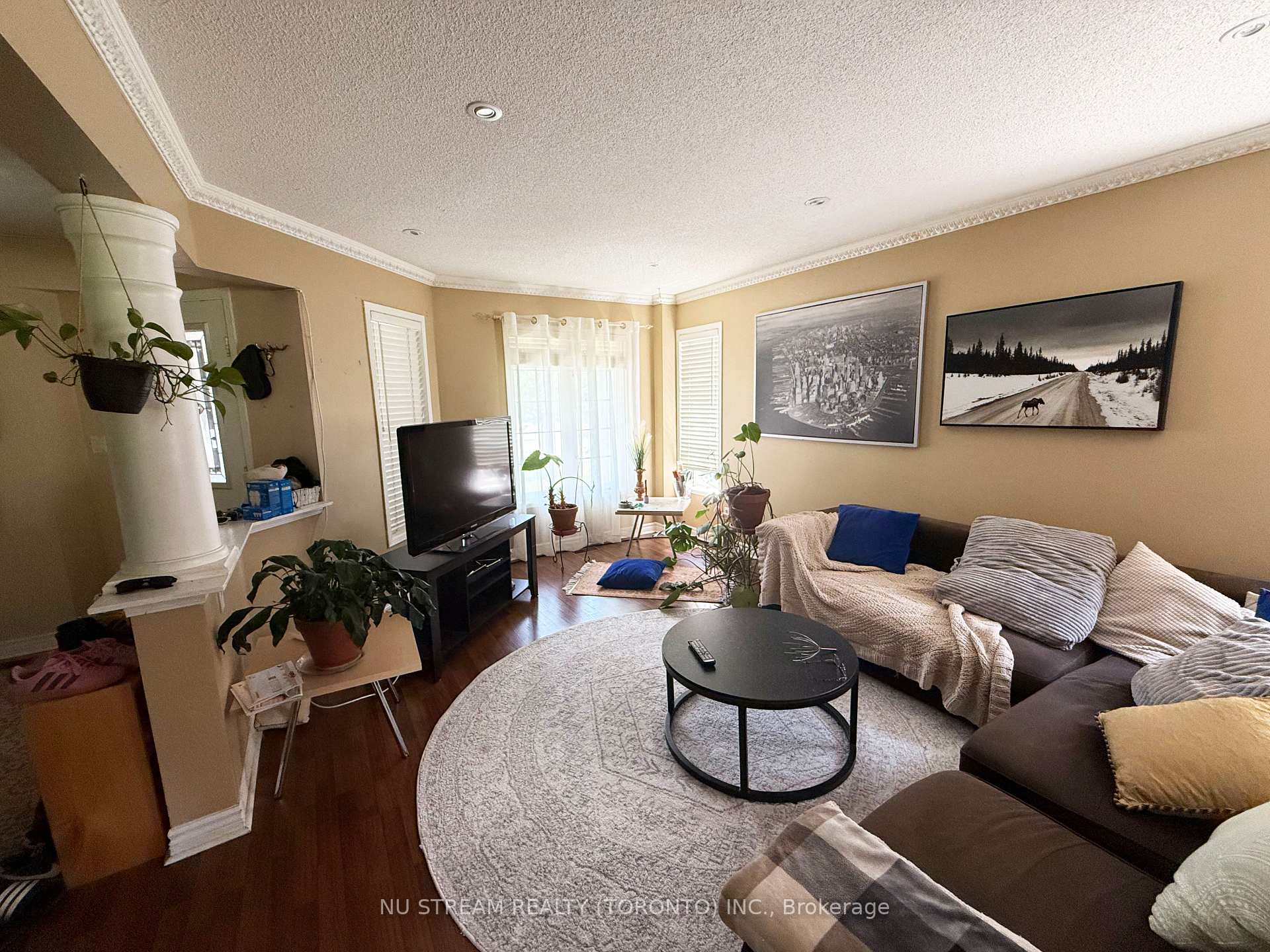 Photo 9 of 1081 Blueheron Boulevard, Mississauga, East Credit — HOMEH
