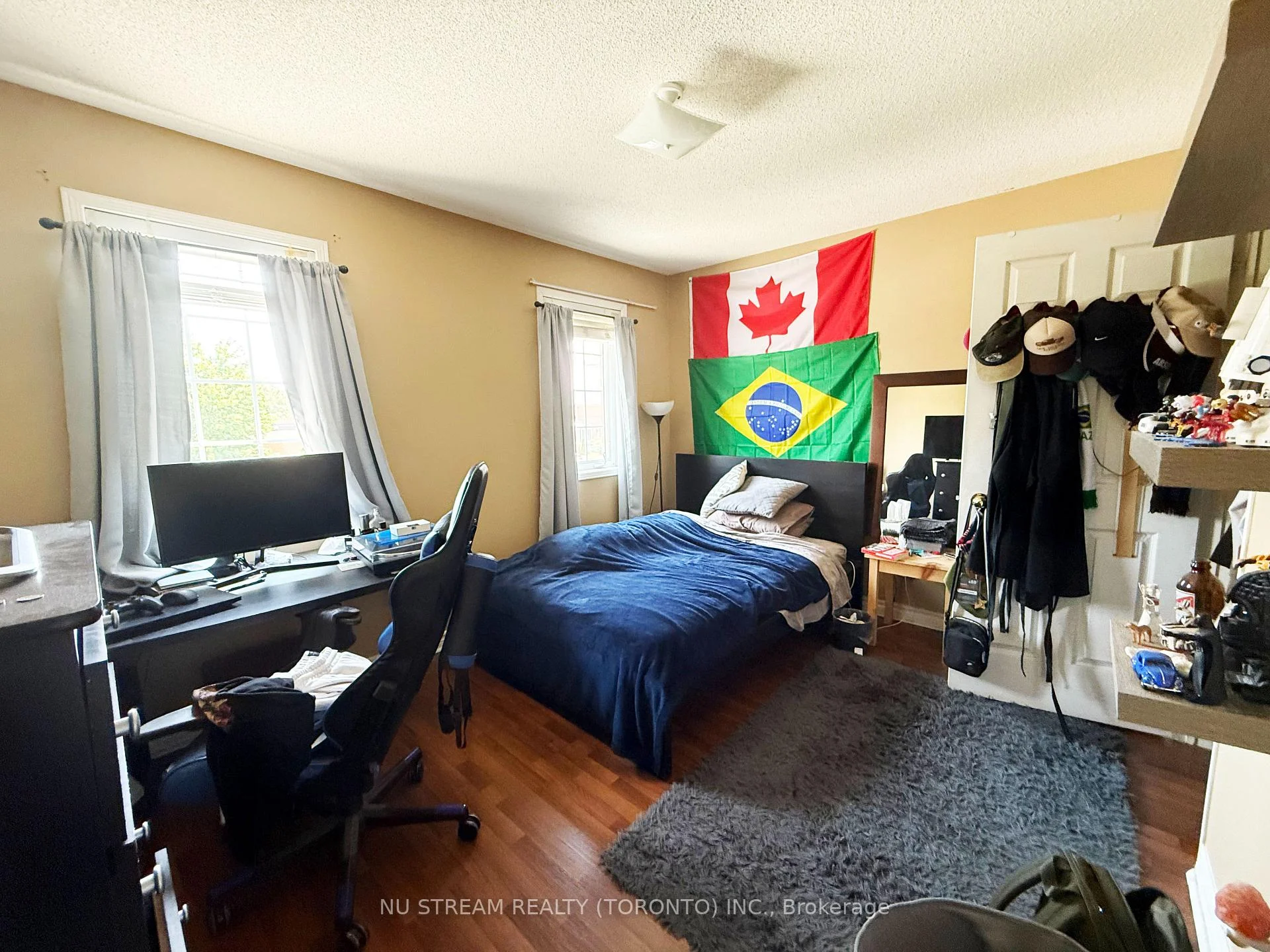 Photo 14 of 1081 Blueheron Boulevard, Mississauga, East Credit — HOMEH