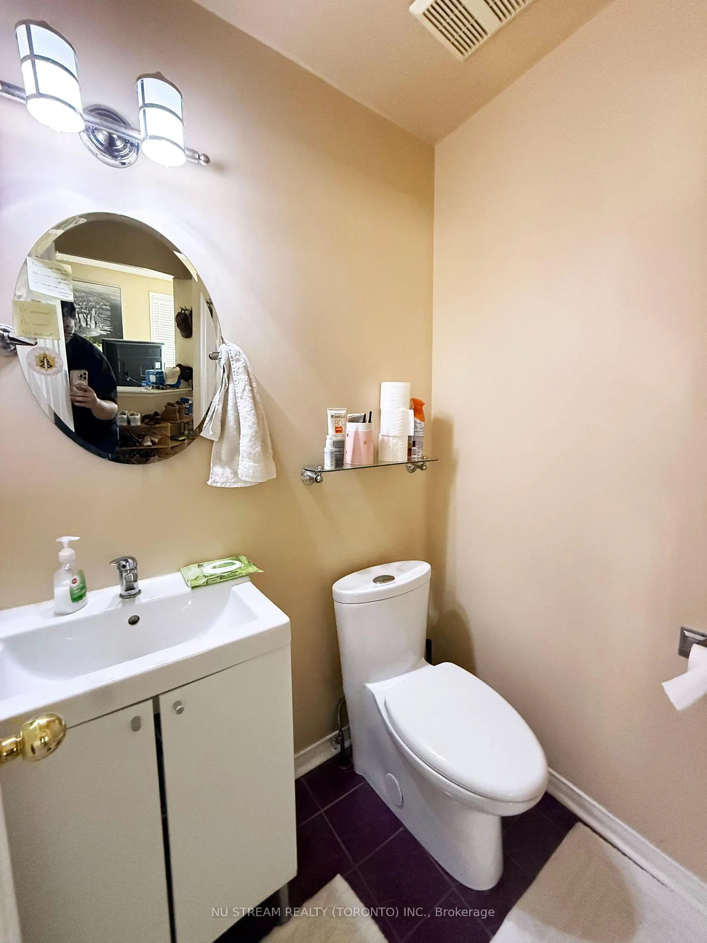 Photo 17 of 1081 Blueheron Boulevard, Mississauga, East Credit — HOMEH