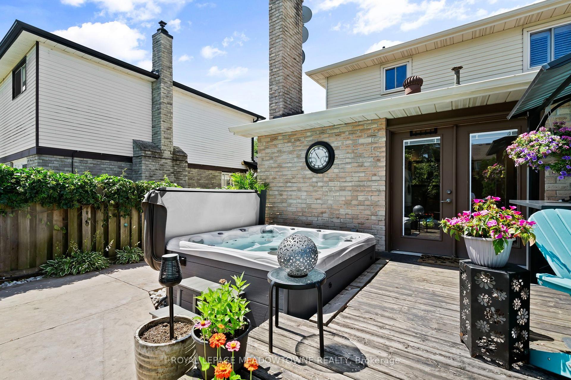 Photo 9 of 608 Moorelands Crescent, Milton, Timberlea — HOMEH