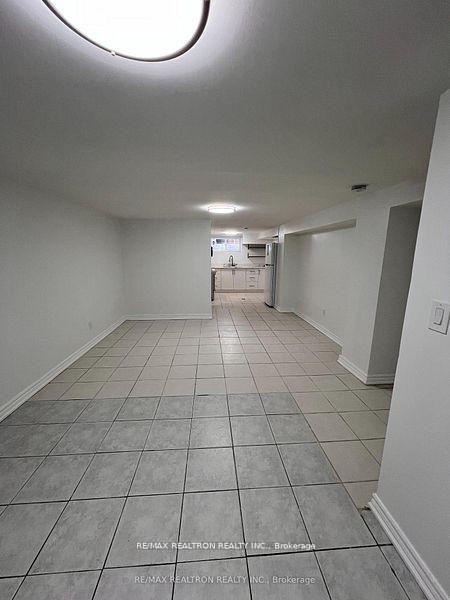 Photo 3 of 77 Highland Park Boulevard, Markham, Thornhill — HOMEH