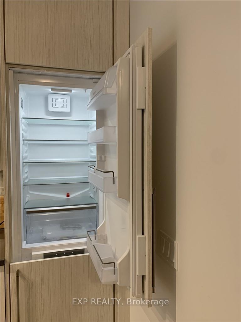 Photo 8 of Unit 509, 38 Iannuzzi Street, Toronto, Niagara — HOMEH