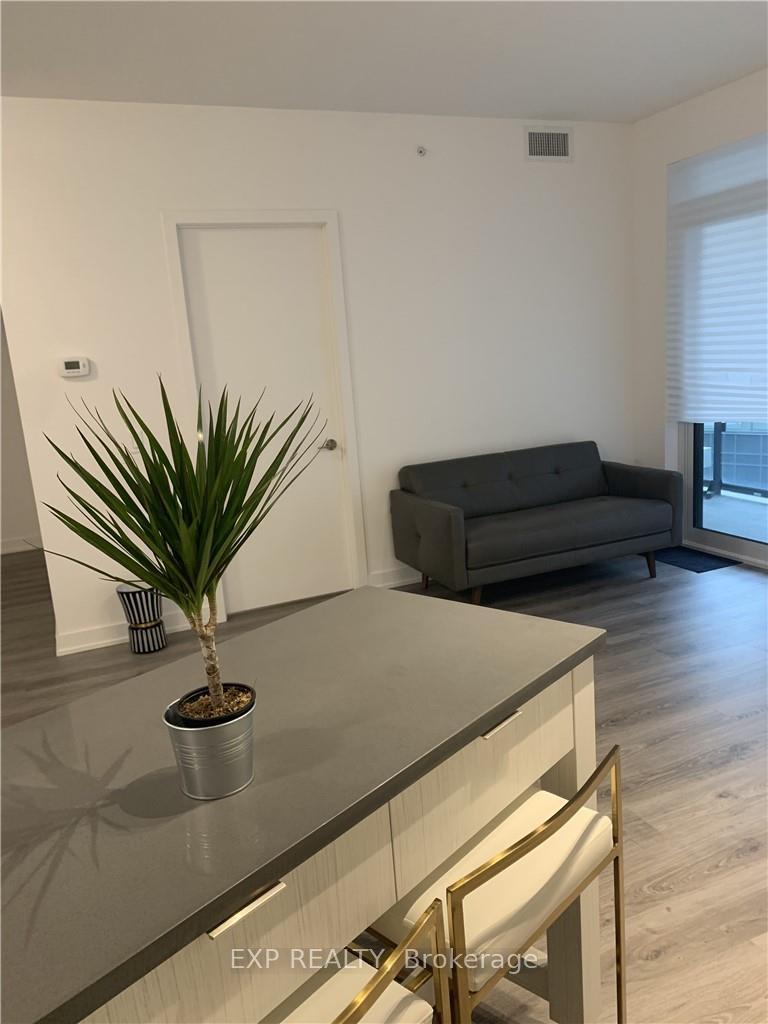 Photo 10 of Unit 509, 38 Iannuzzi Street, Toronto, Niagara — HOMEH