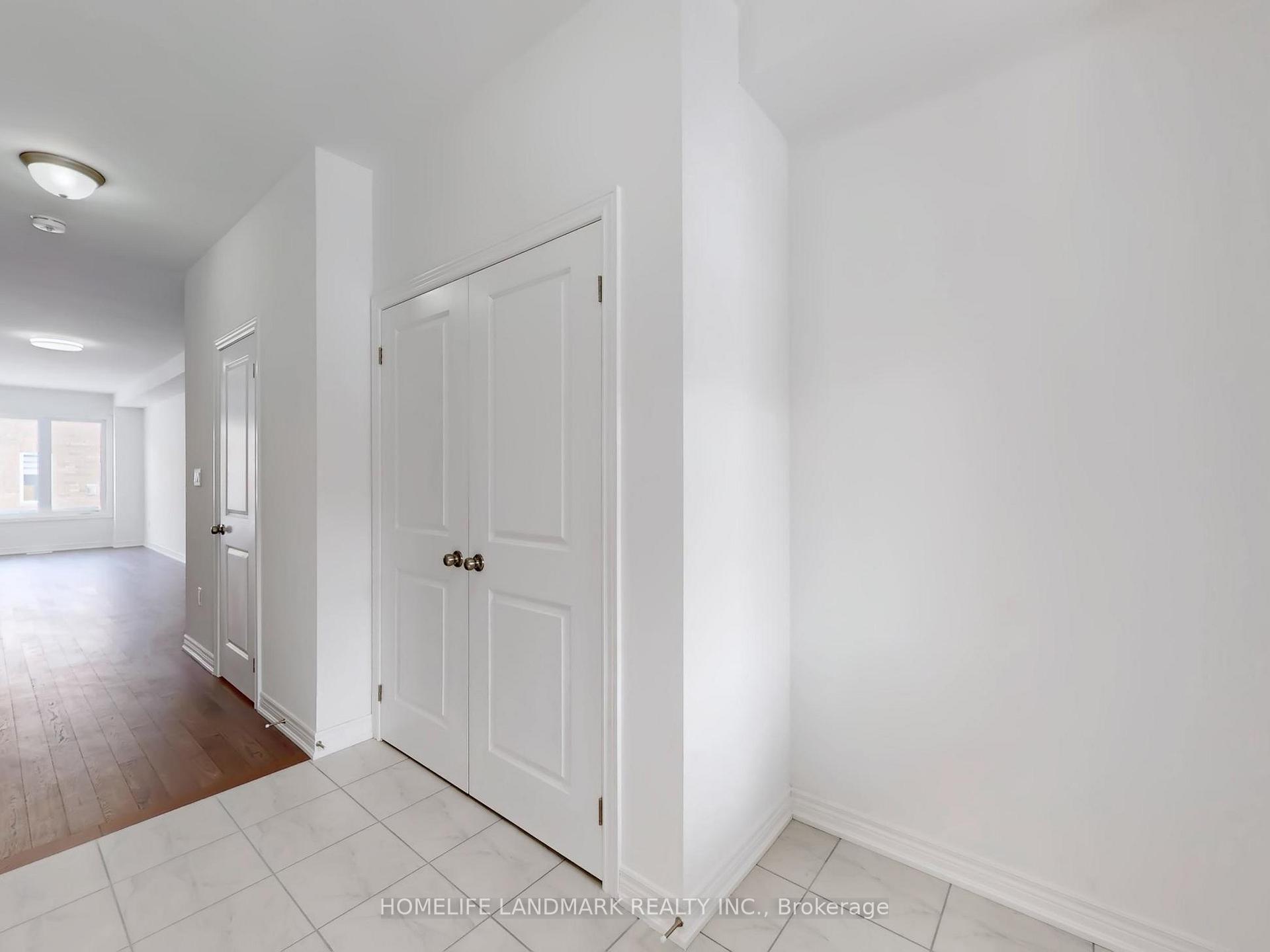 Photo 4 of 8 Bushwood Trail, Brampton, Northwest Brampton — HOMEH