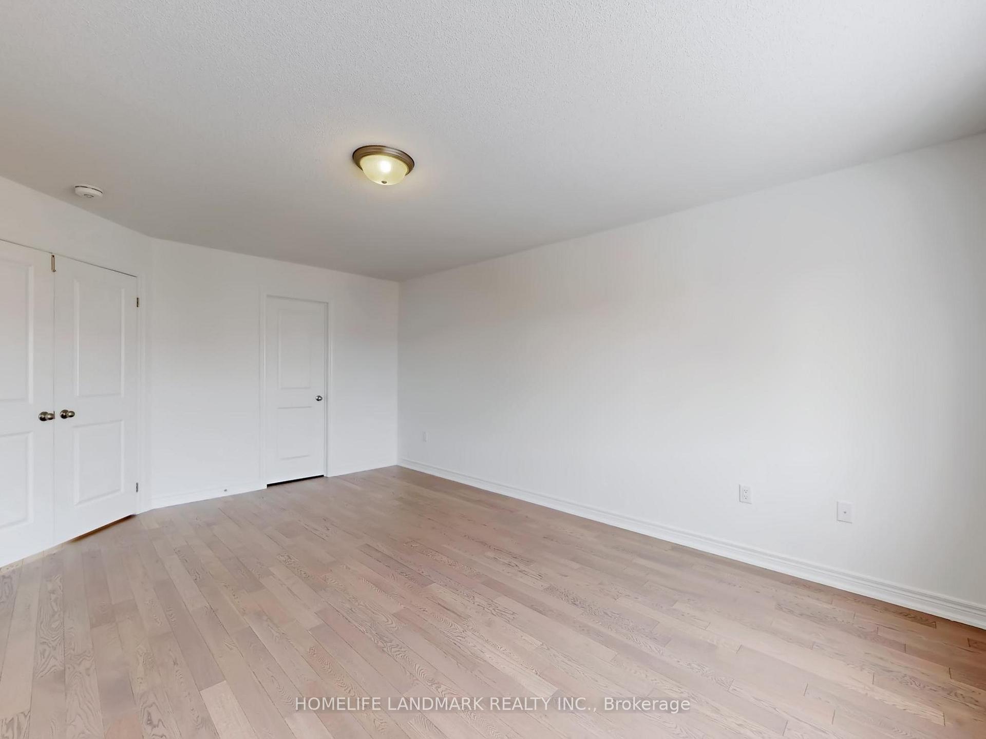 Photo 20 of 8 Bushwood Trail, Brampton, Northwest Brampton — HOMEH