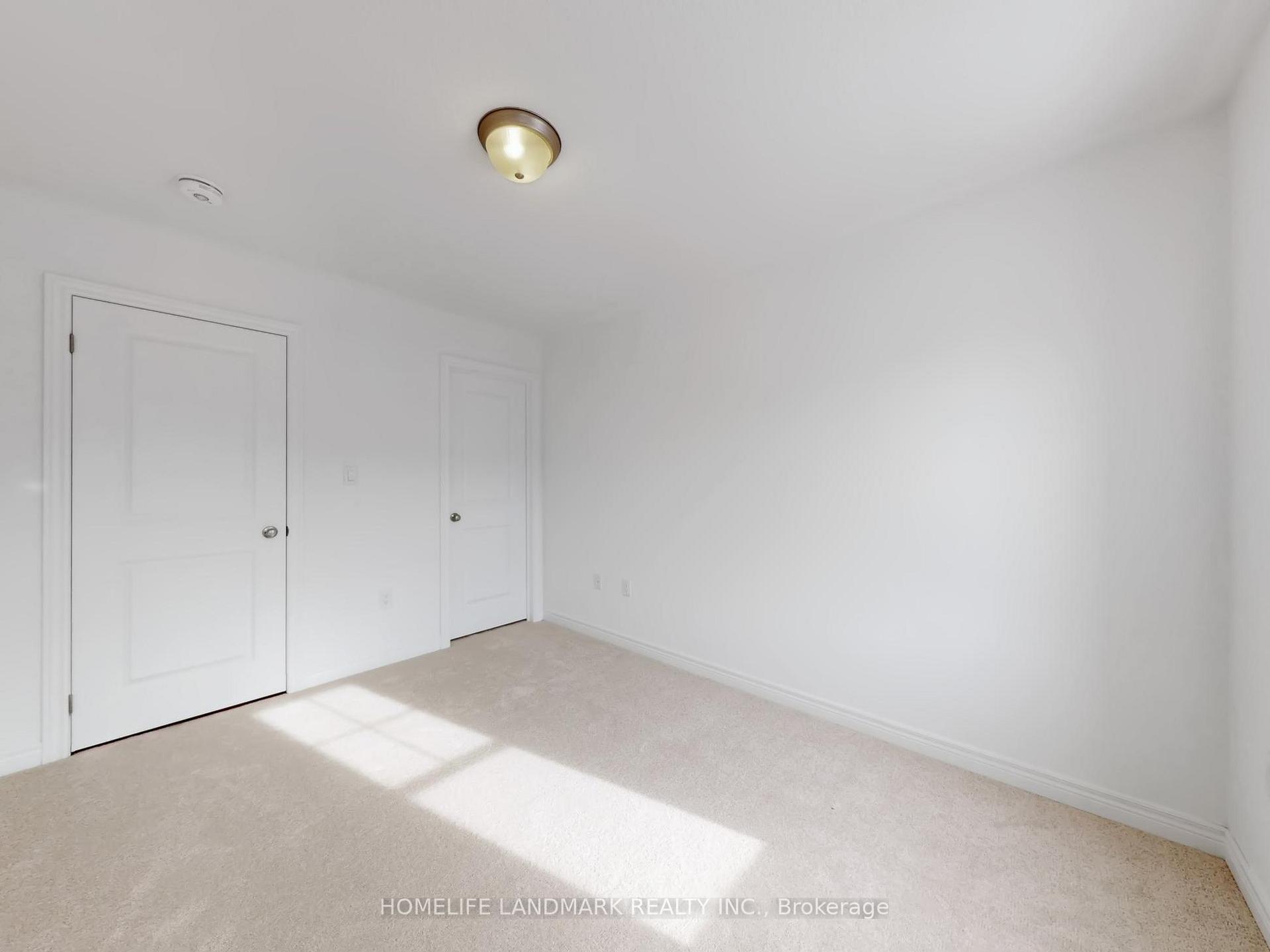 Photo 28 of 8 Bushwood Trail, Brampton, Northwest Brampton — HOMEH