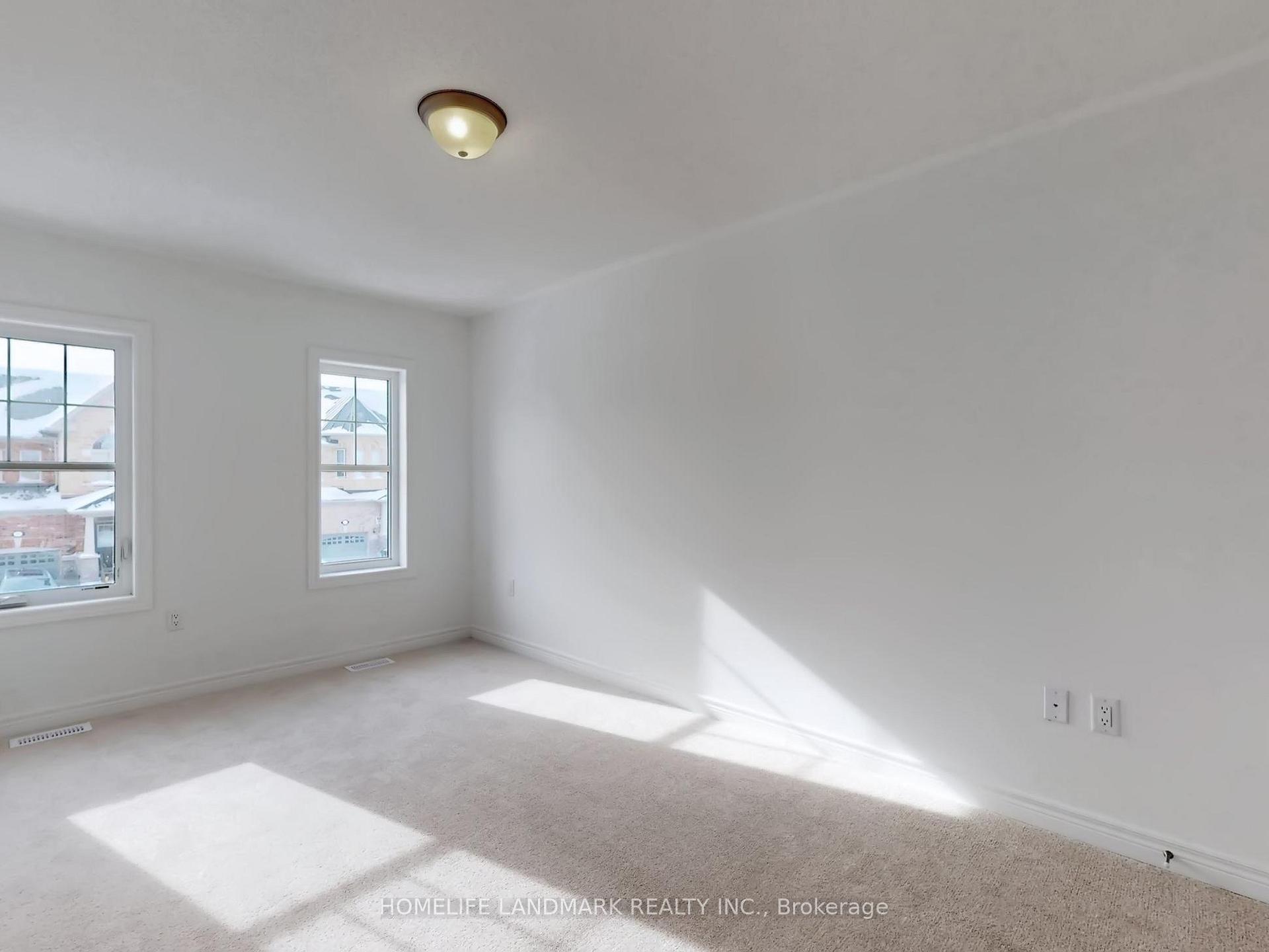 Photo 31 of 8 Bushwood Trail, Brampton, Northwest Brampton — HOMEH
