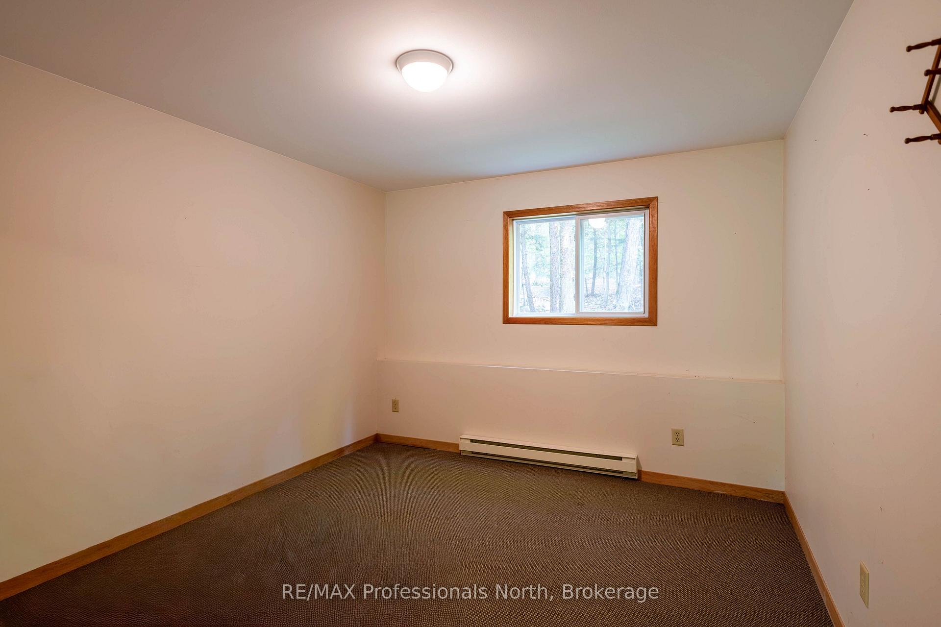 Photo 15 of 13 Hickory Crescent, Seguin — HOMEH