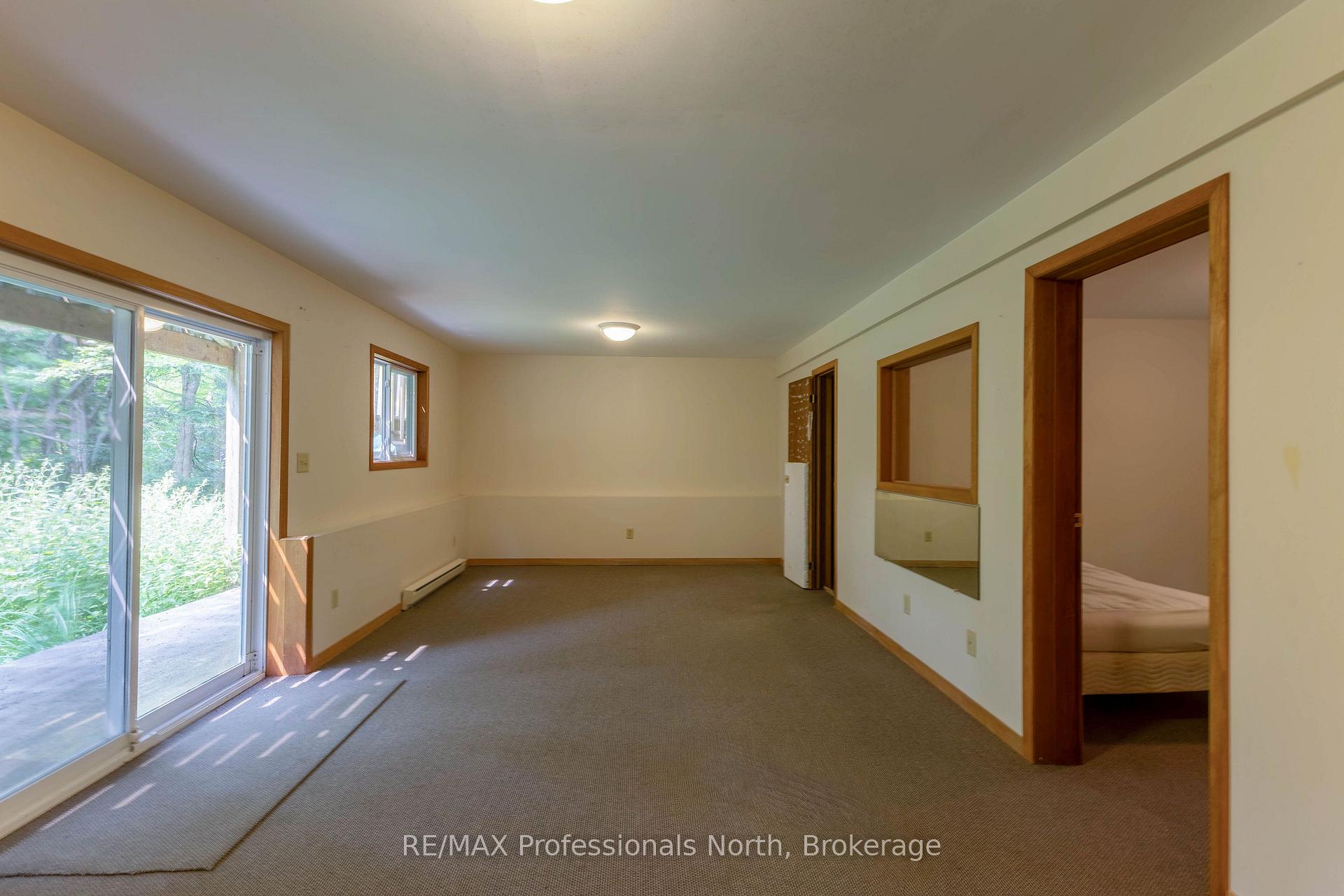 Photo 21 of 13 Hickory Crescent, Seguin — HOMEH