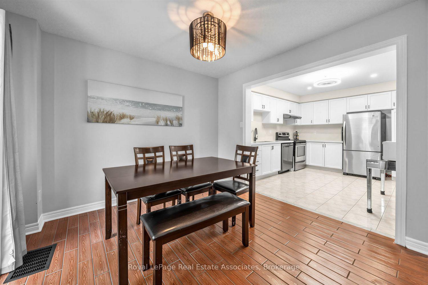 Photo 5 of 25 Rolling Hills Lane, Caledon, Bolton West — HOMEH