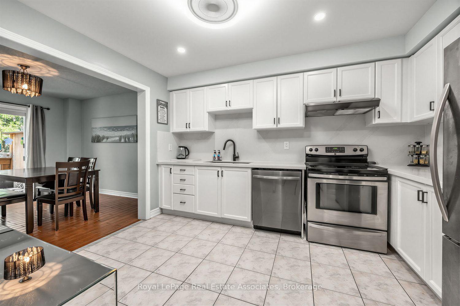 Photo 10 of 25 Rolling Hills Lane, Caledon, Bolton West — HOMEH