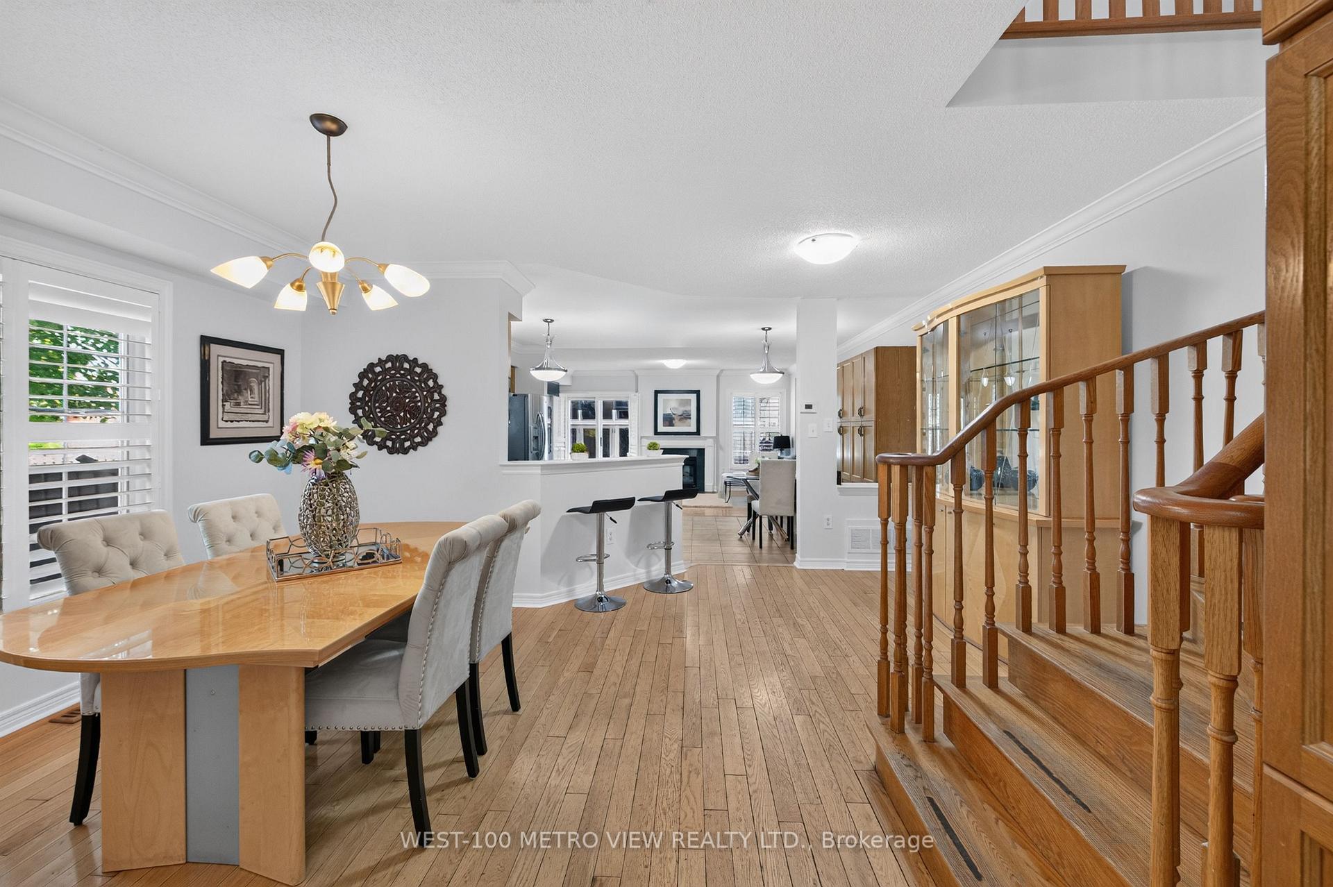 Photo 6 of 748 Summer Park Crescent, Mississauga, Fairview — HOMEH