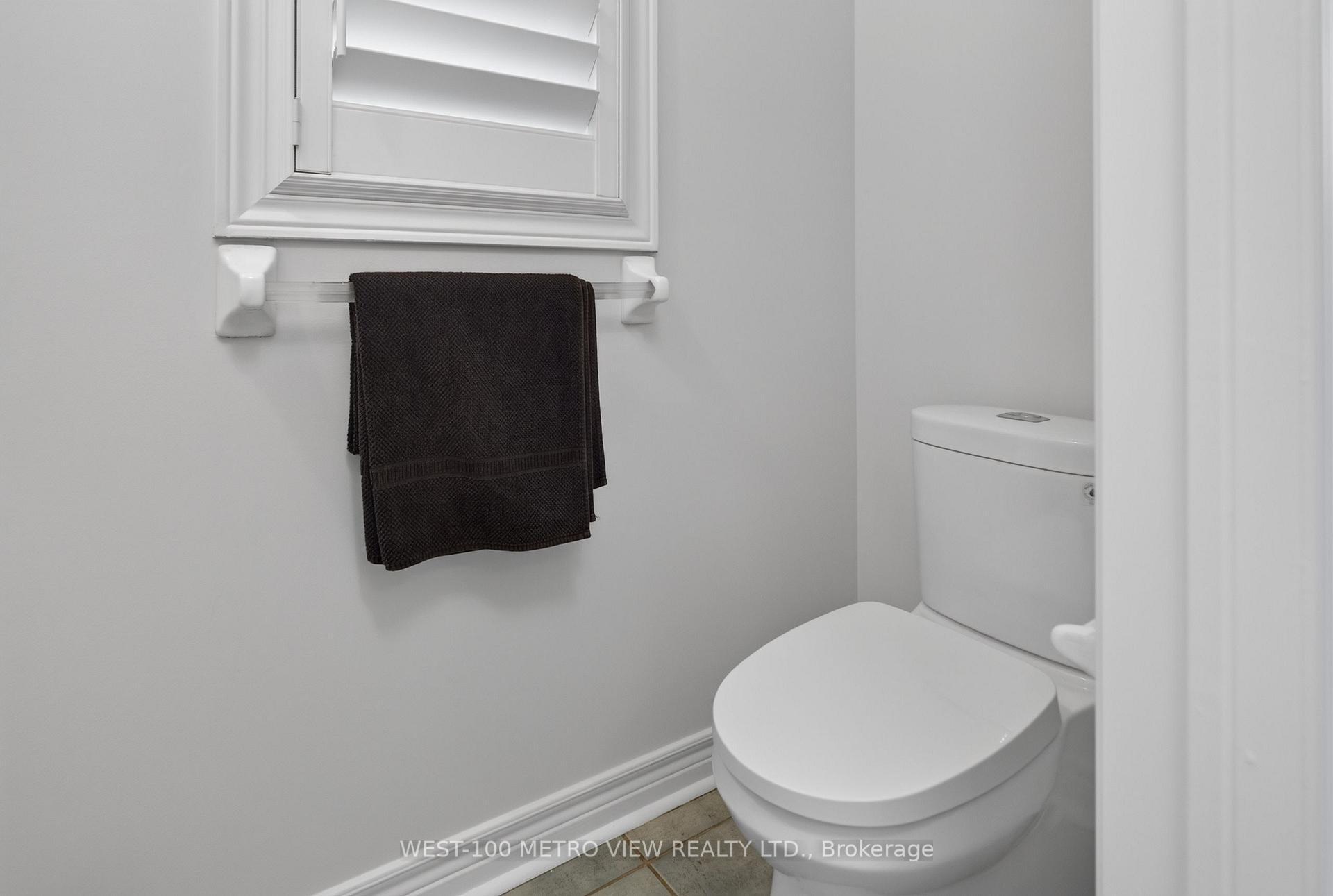 Photo 17 of 748 Summer Park Crescent, Mississauga, Fairview — HOMEH