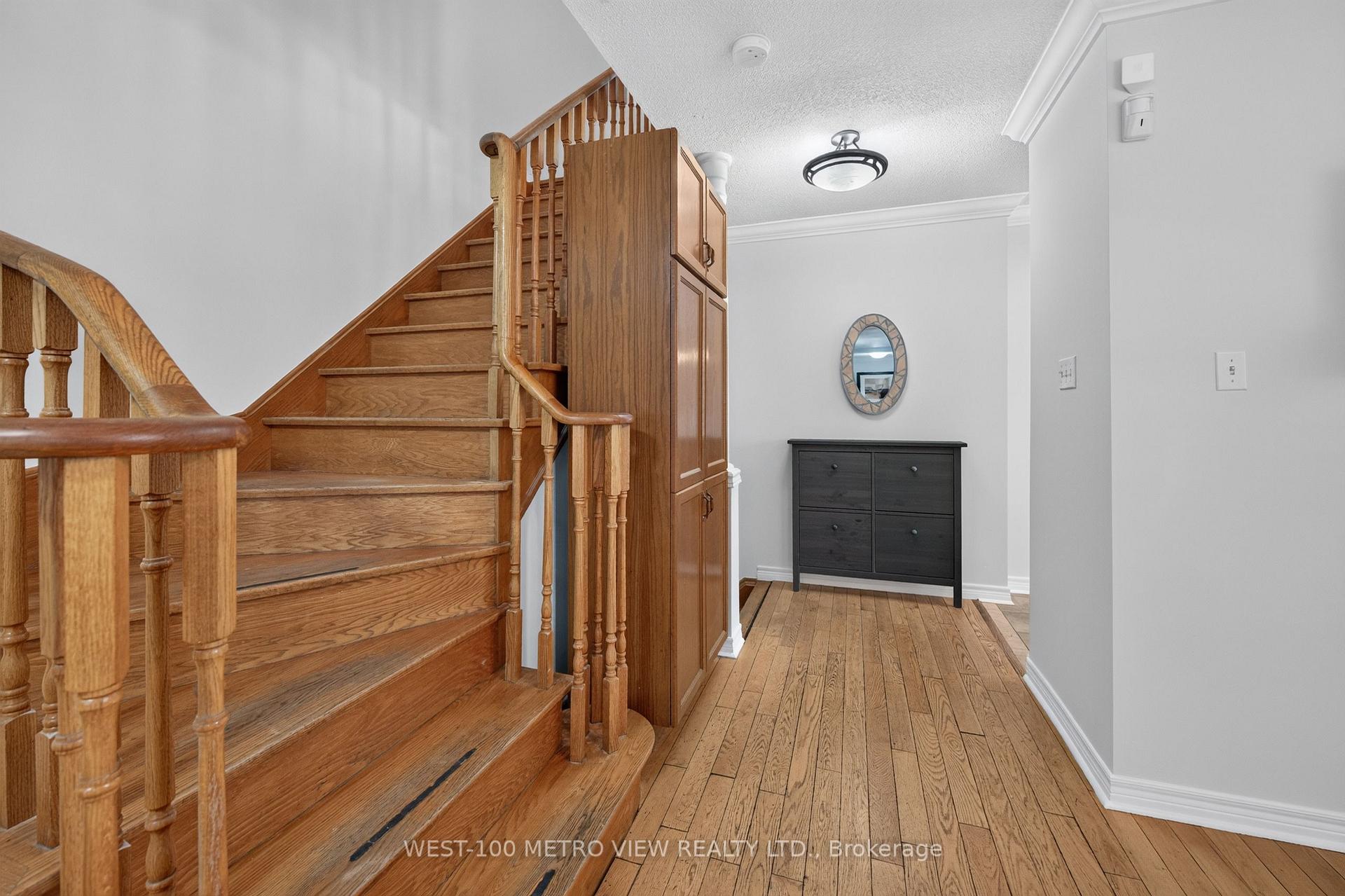 Photo 18 of 748 Summer Park Crescent, Mississauga, Fairview — HOMEH
