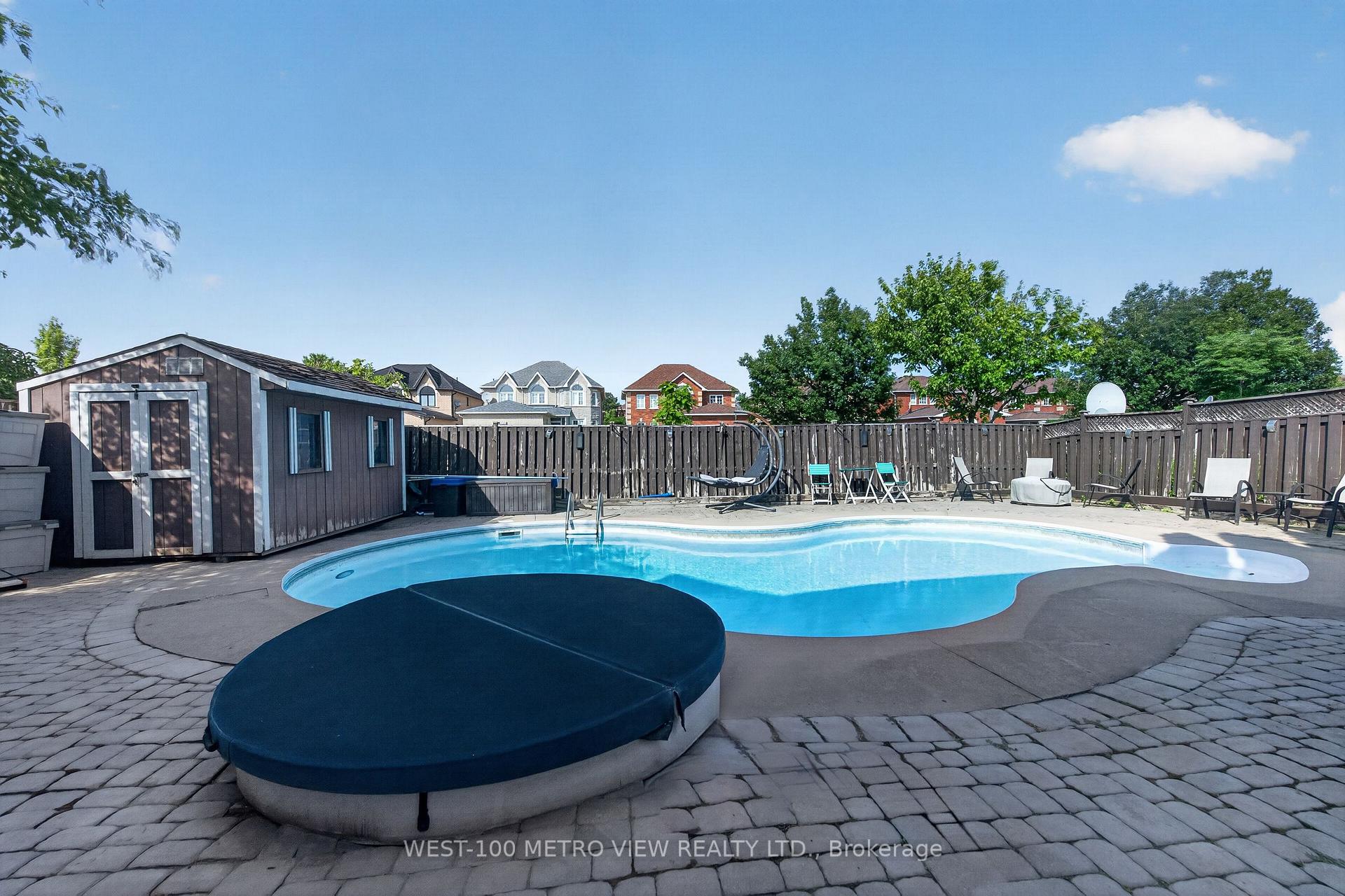 Photo 34 of 748 Summer Park Crescent, Mississauga, Fairview — HOMEH
