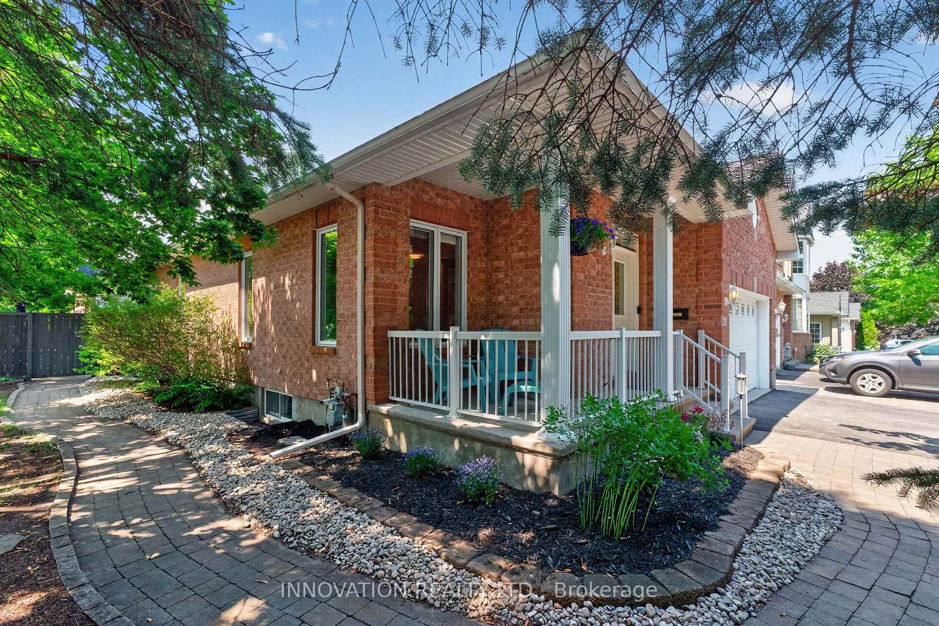 Photo 2 of 20 Peikoff Crescent, Ottawa, Kanata - Morgan's Grant/South March — HOMEH