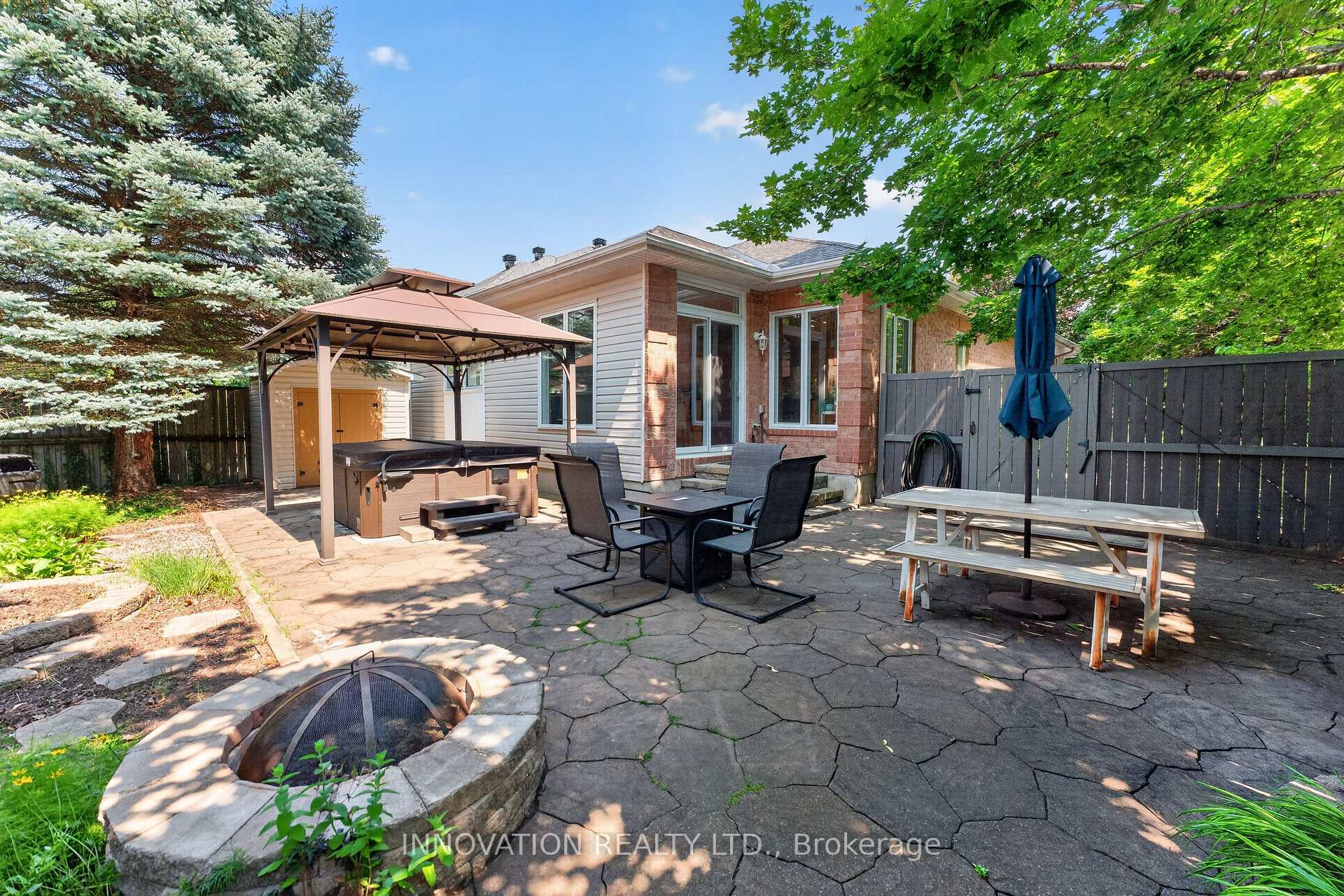 Photo 9 of 20 Peikoff Crescent, Ottawa, Kanata - Morgan's Grant/South March — HOMEH