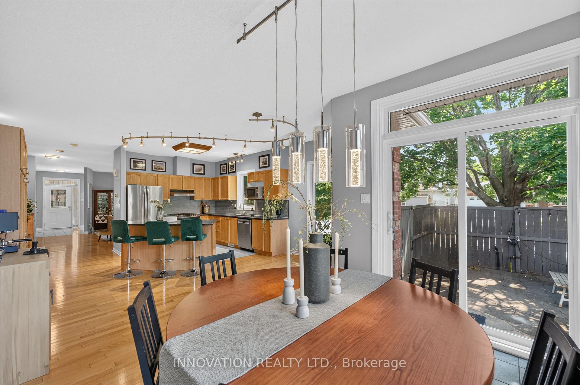 Photo 20 of 20 Peikoff Crescent, Ottawa, Kanata - Morgan's Grant/South March — HOMEH