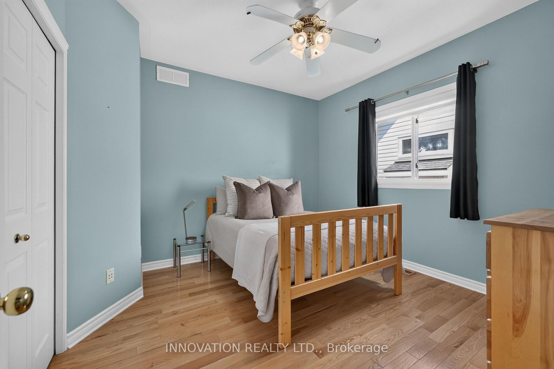 Photo 23 of 20 Peikoff Crescent, Ottawa, Kanata - Morgan's Grant/South March — HOMEH