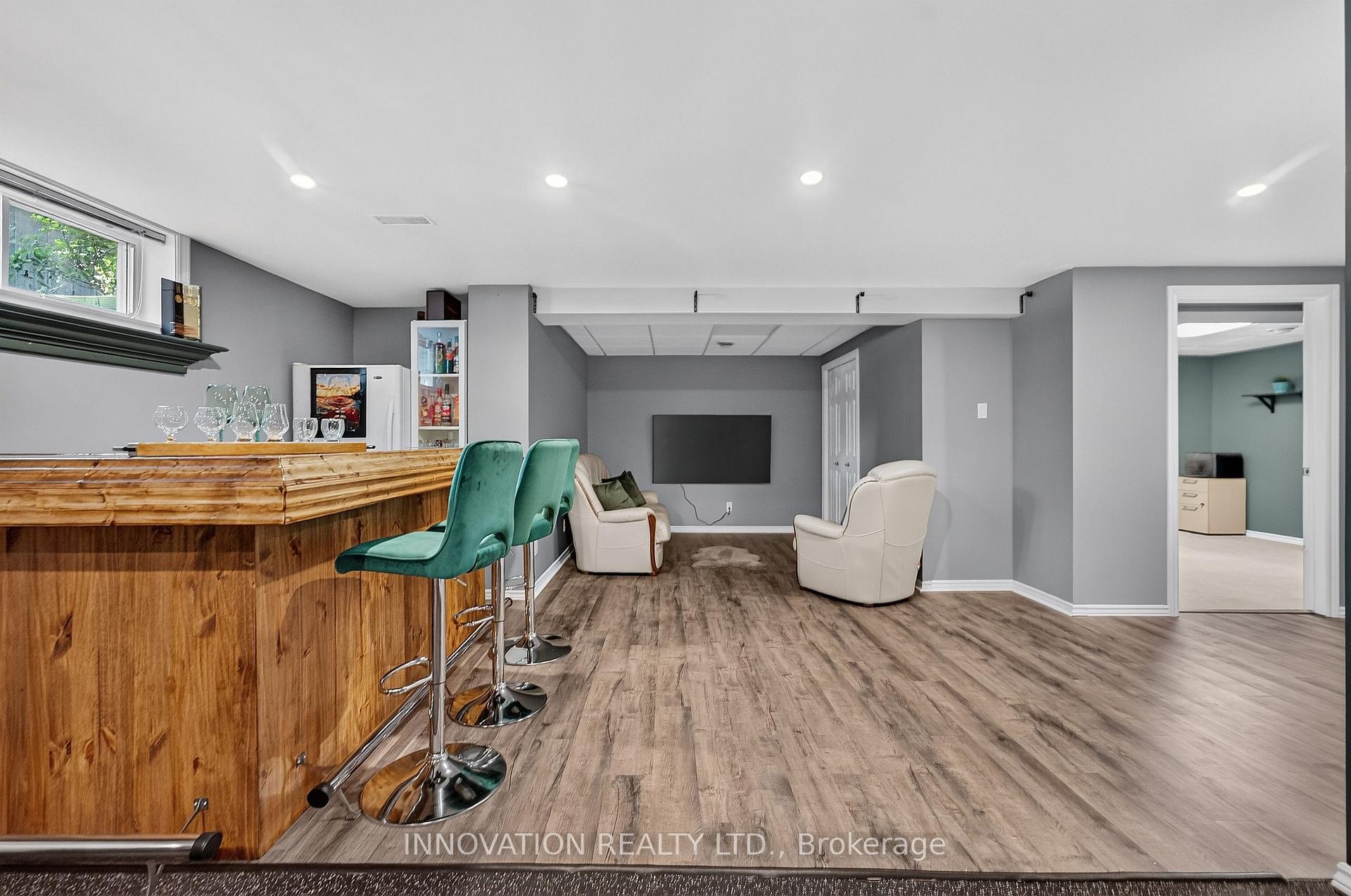 Photo 26 of 20 Peikoff Crescent, Ottawa, Kanata - Morgan's Grant/South March — HOMEH