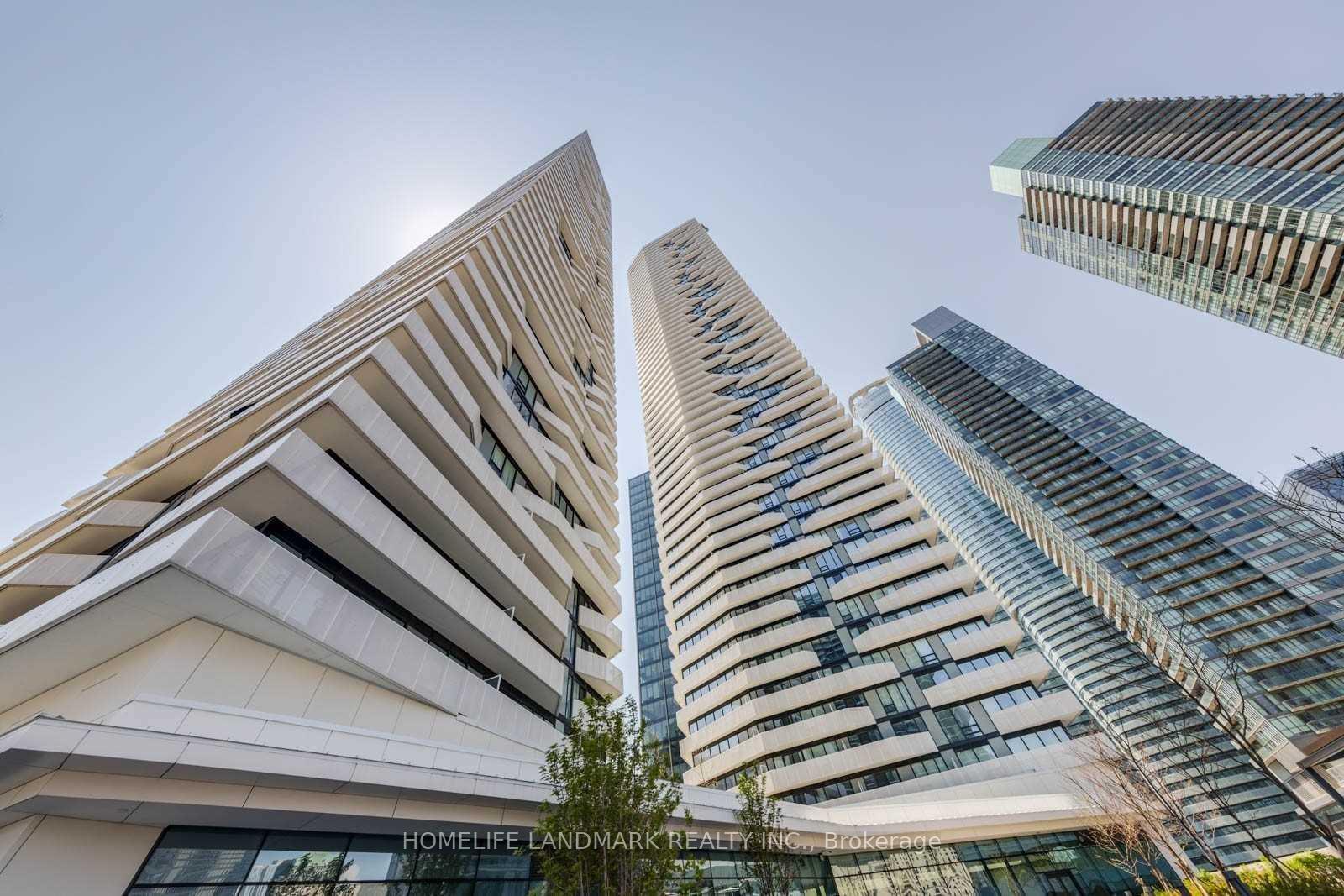 Front of Unit 4505, 100 Harbour Street