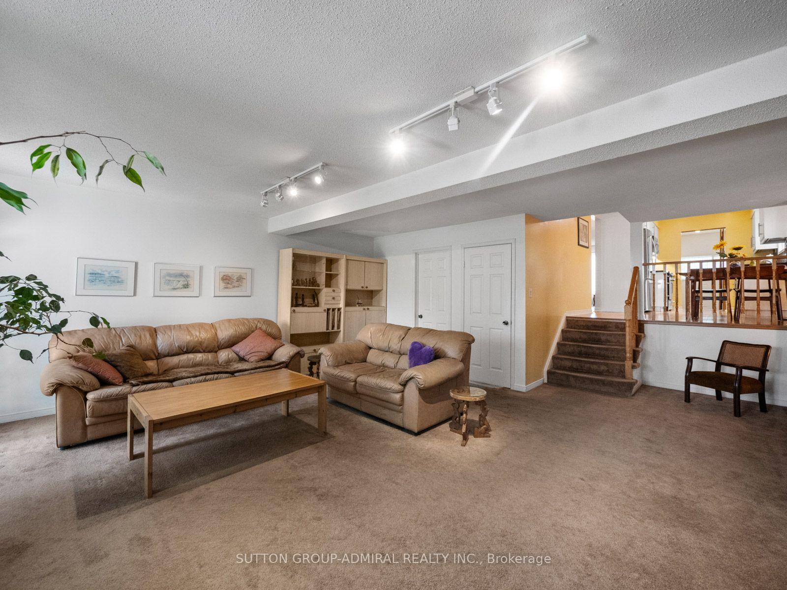 Photo 15 of 169 Robert Hicks Drive, North York, Westminster-Branson — HOMEH