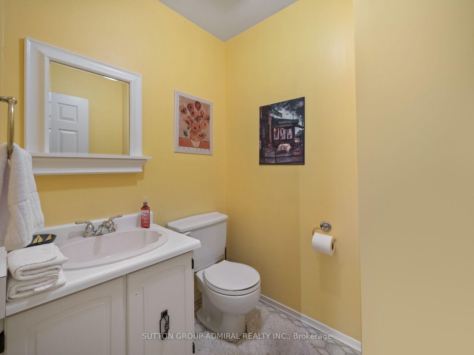 Photo 17 of 169 Robert Hicks Drive, North York, Westminster-Branson — HOMEH