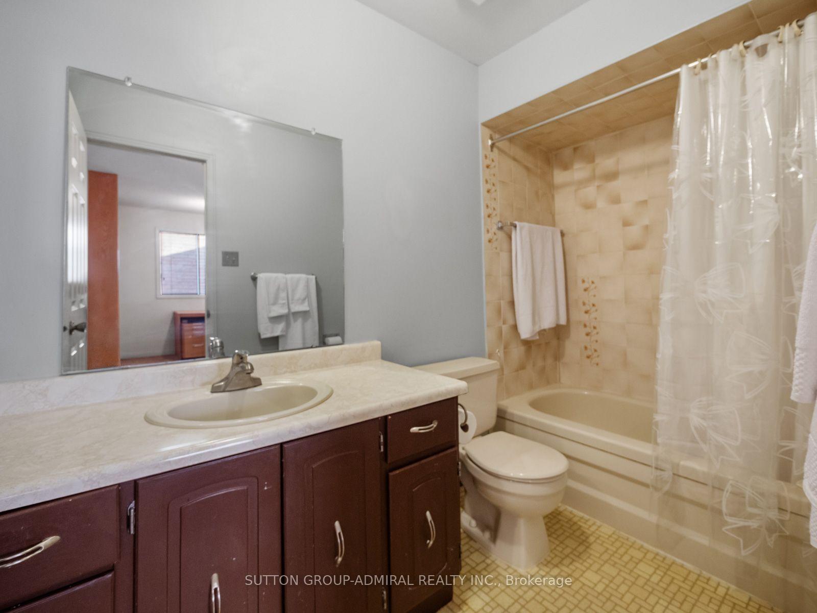 Photo 28 of 169 Robert Hicks Drive, North York, Westminster-Branson — HOMEH
