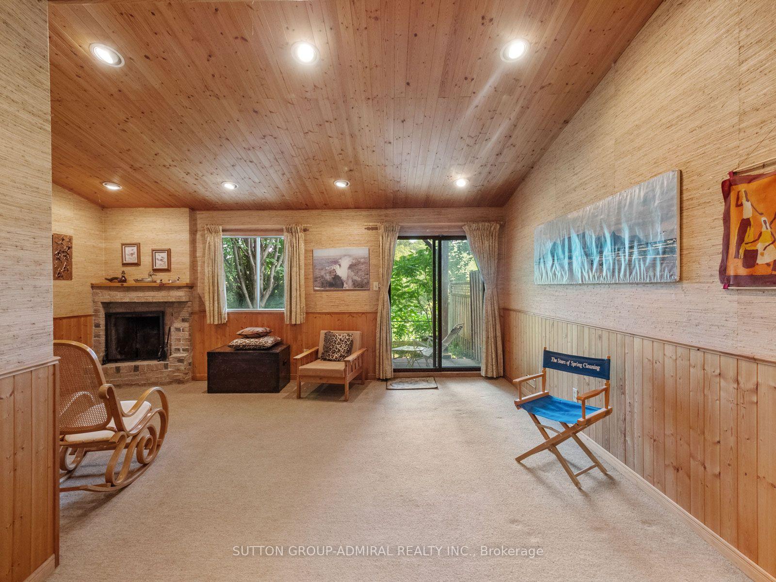 Photo 33 of 169 Robert Hicks Drive, North York, Westminster-Branson — HOMEH