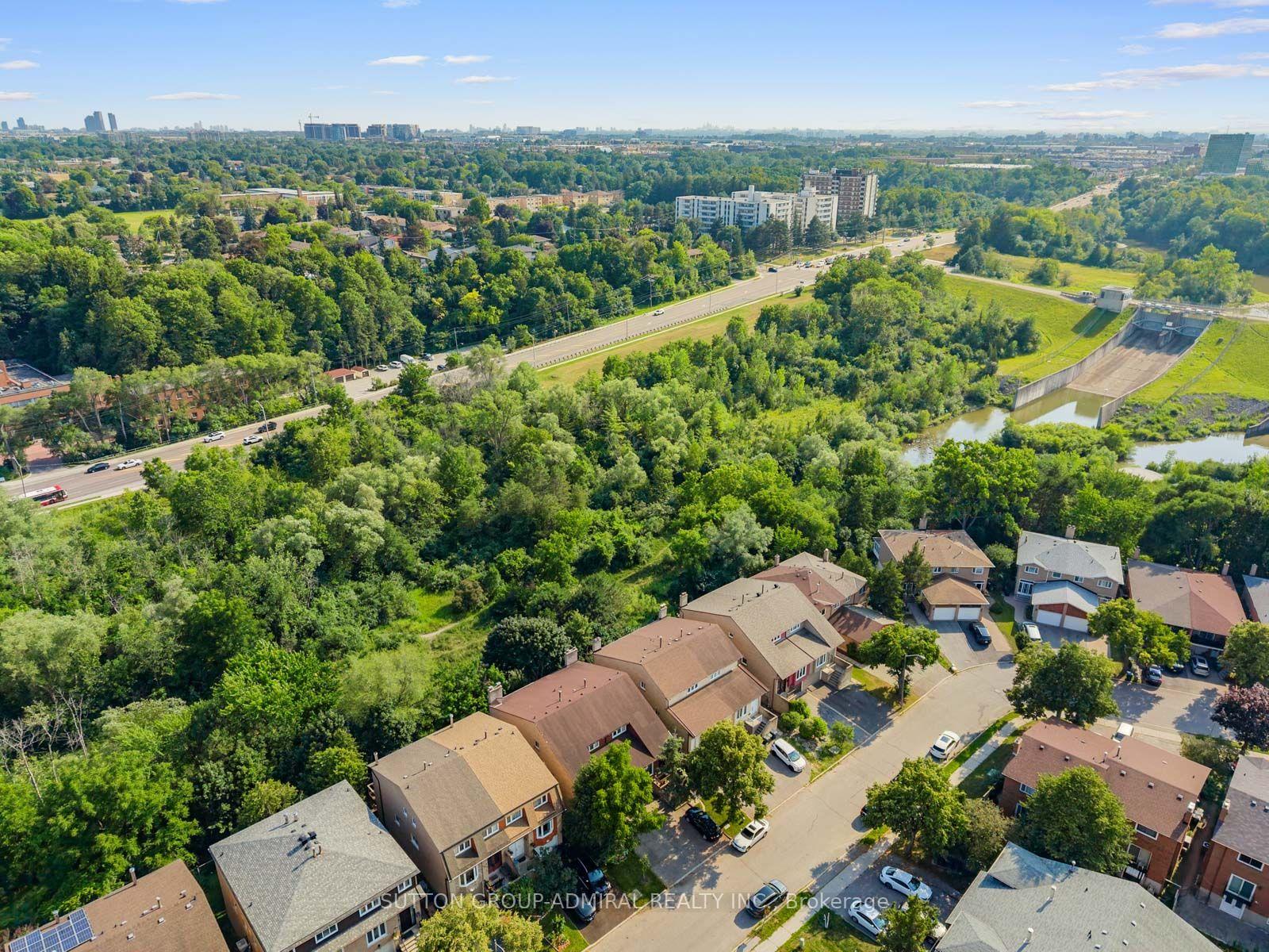 Photo 49 of 169 Robert Hicks Drive, North York, Westminster-Branson — HOMEH