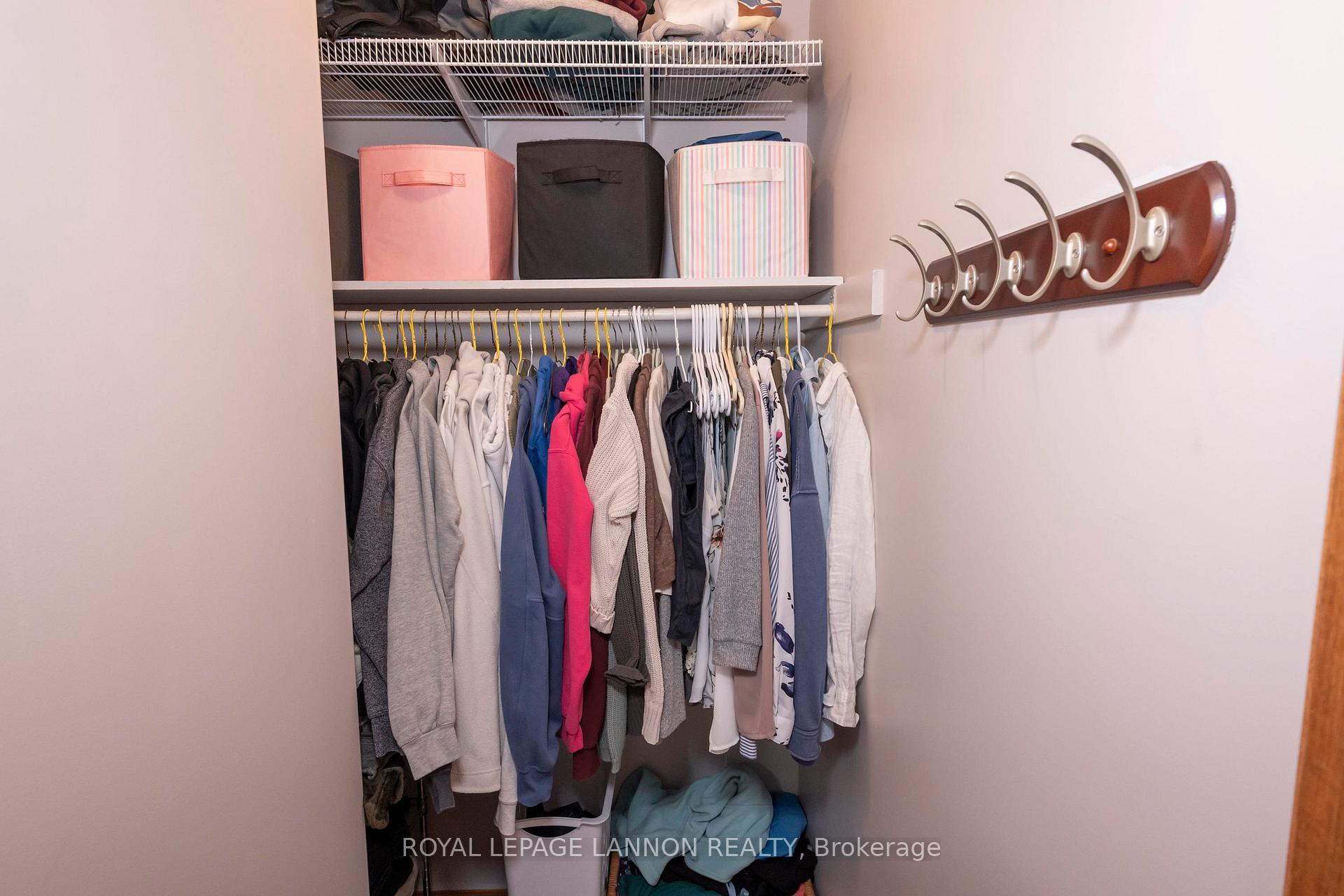 Photo 32 of 1486 Hutton Park Drive, Thunder Bay, John Street North — HOMEH