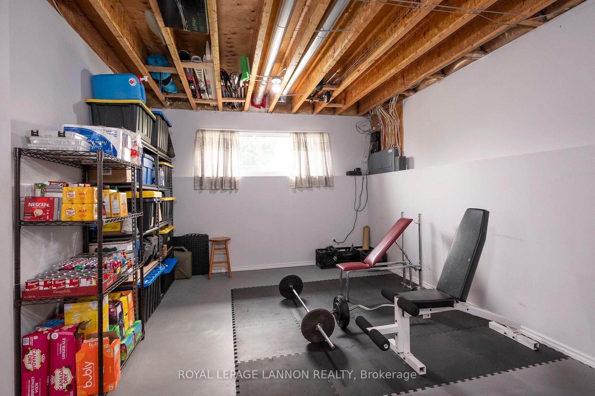 Photo 37 of 1486 Hutton Park Drive, Thunder Bay, John Street North — HOMEH